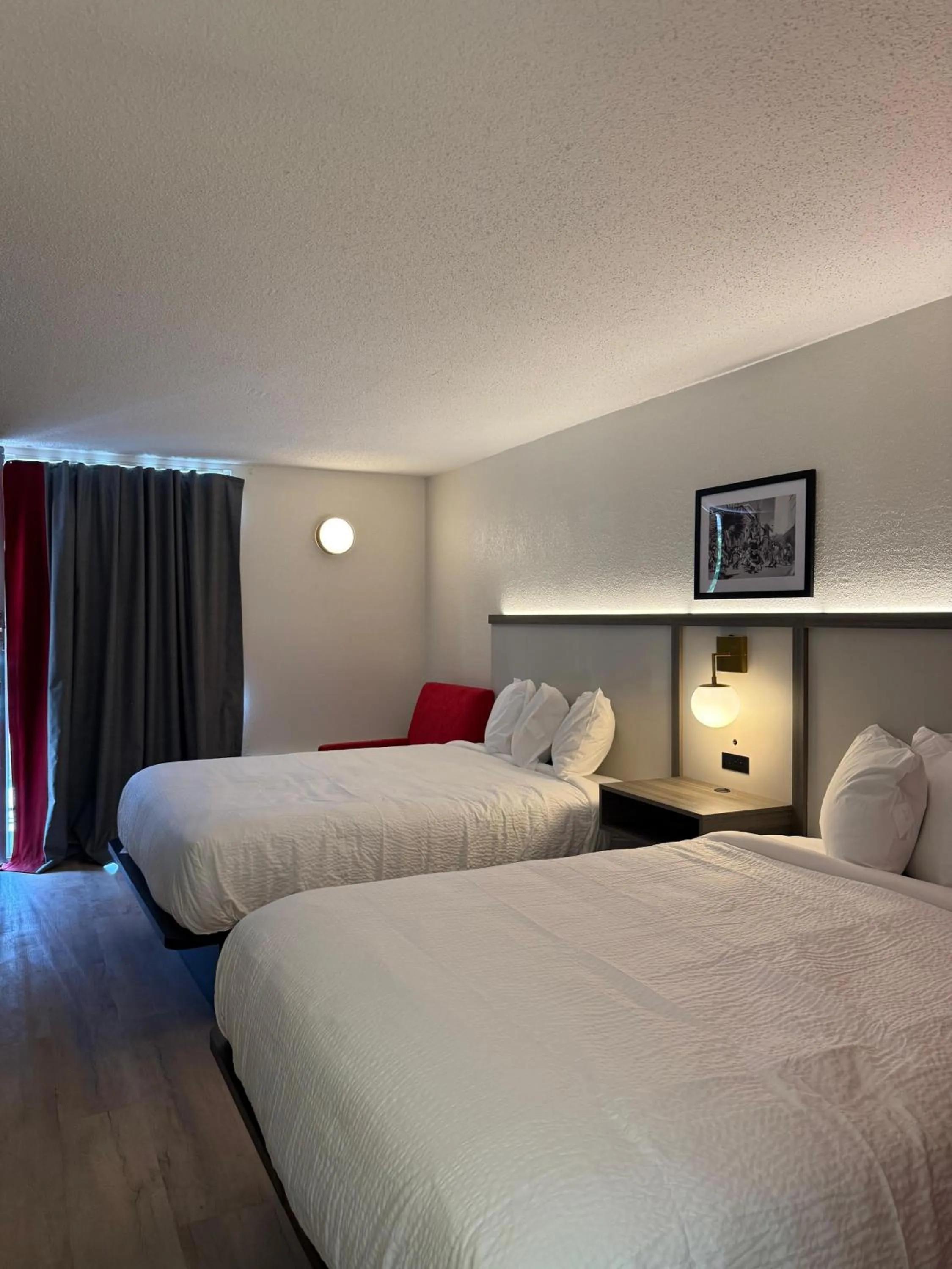 Bed in Travelodge by Wyndham Lumberton