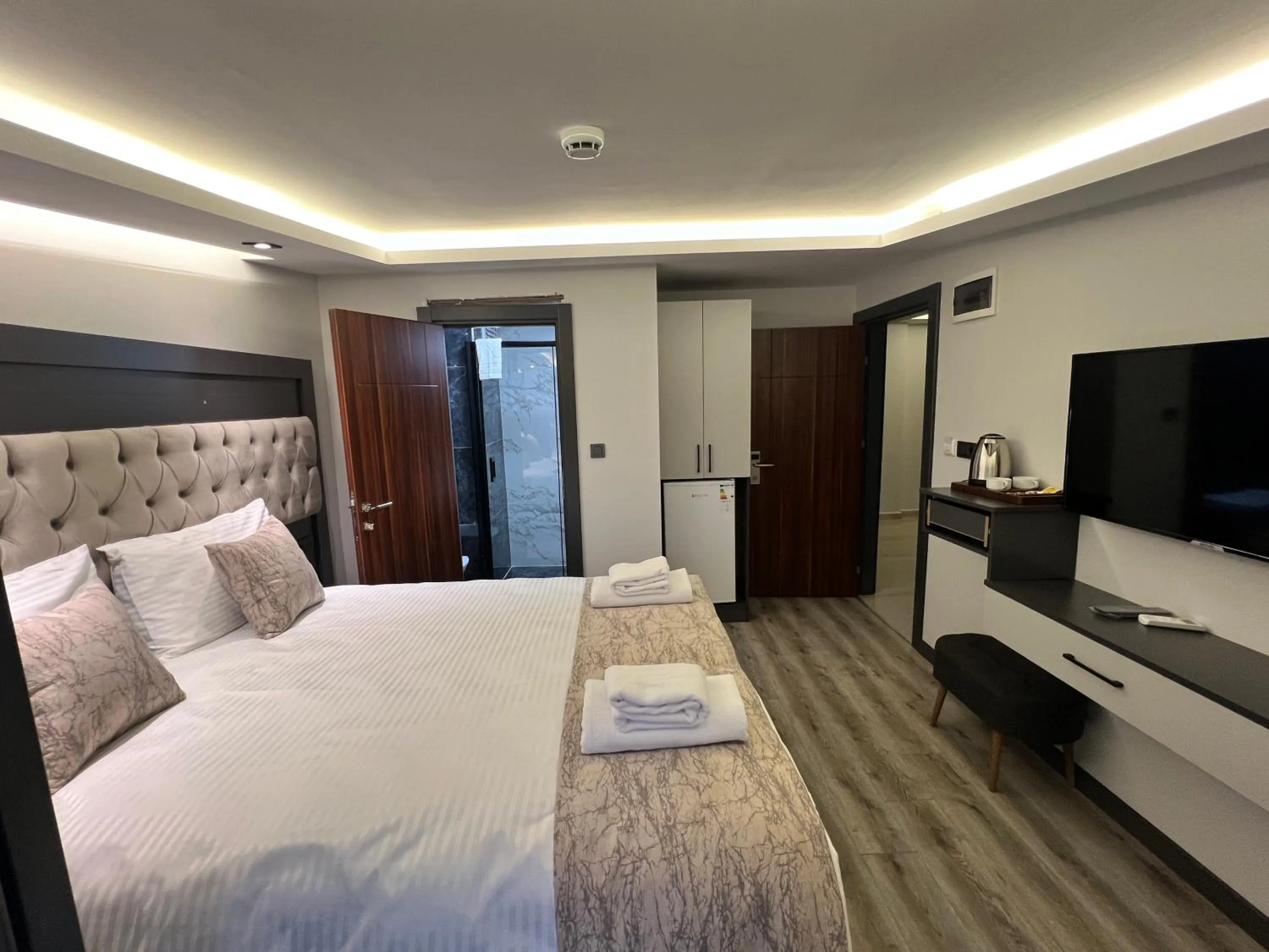 Bed in Golden Stoneluxe İstanbul Hotel