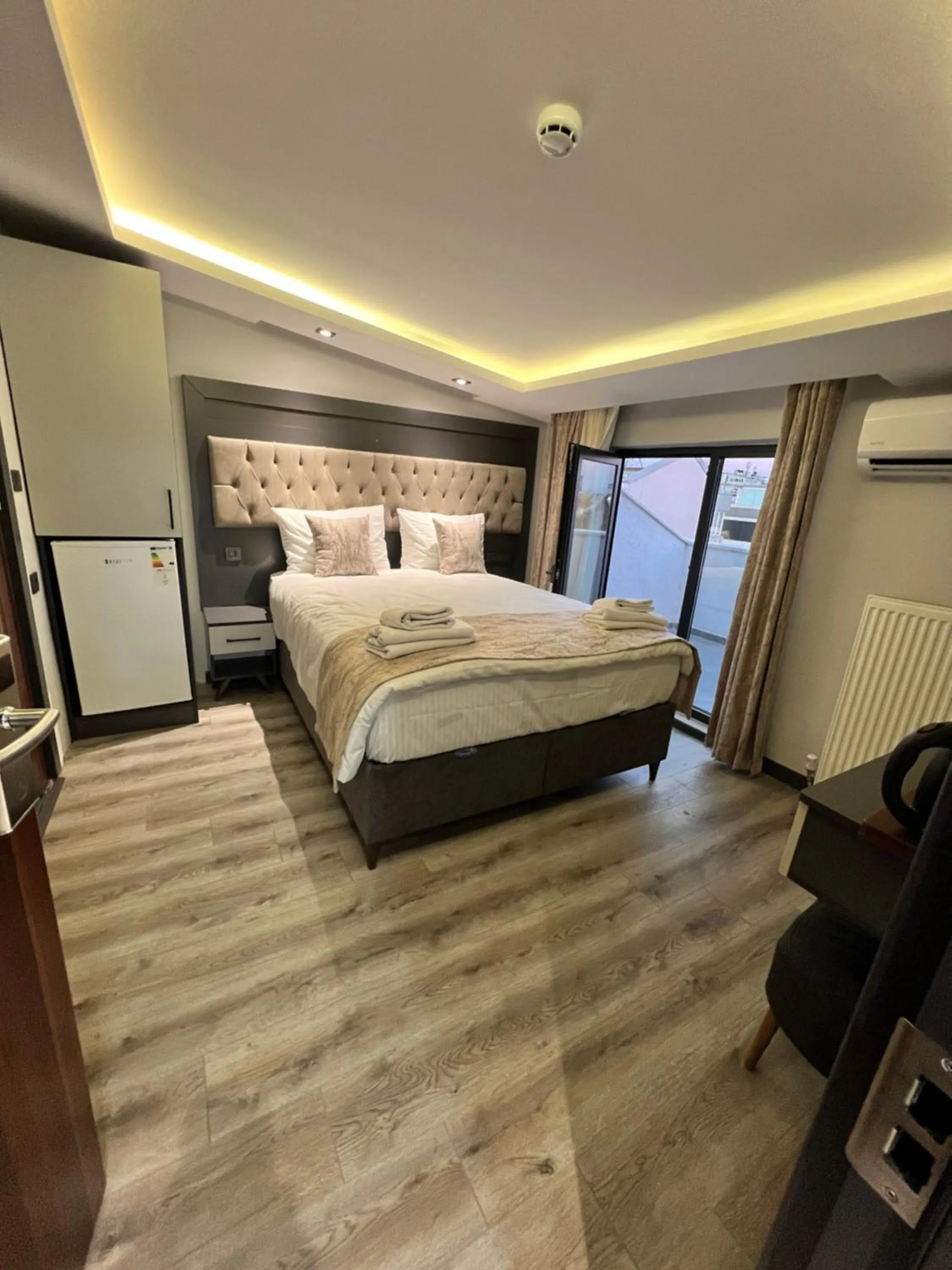 Bed in Golden Stoneluxe İstanbul Hotel