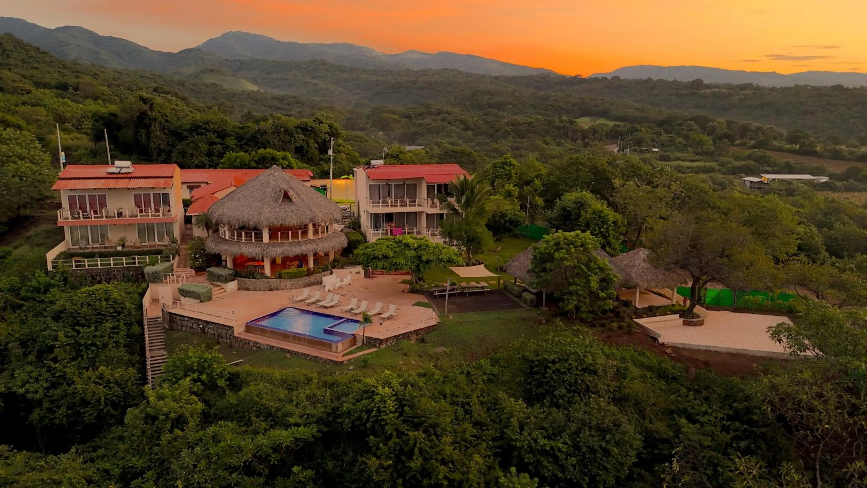 Property building in Hotel Los Mangos El Salvador