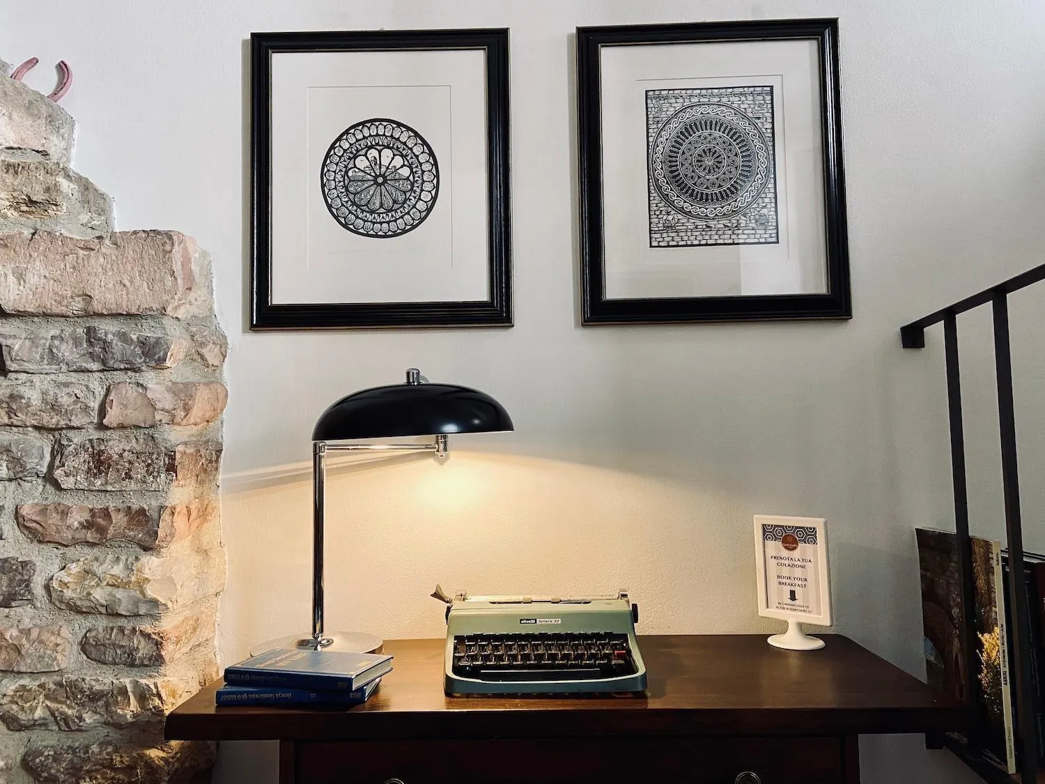 Communal lounge/ TV room in Quo Vadis