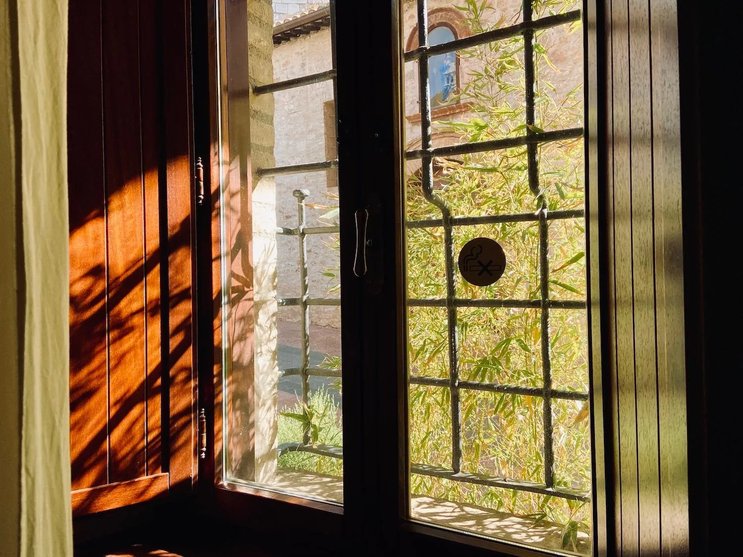 View (from property/room) in Quo Vadis