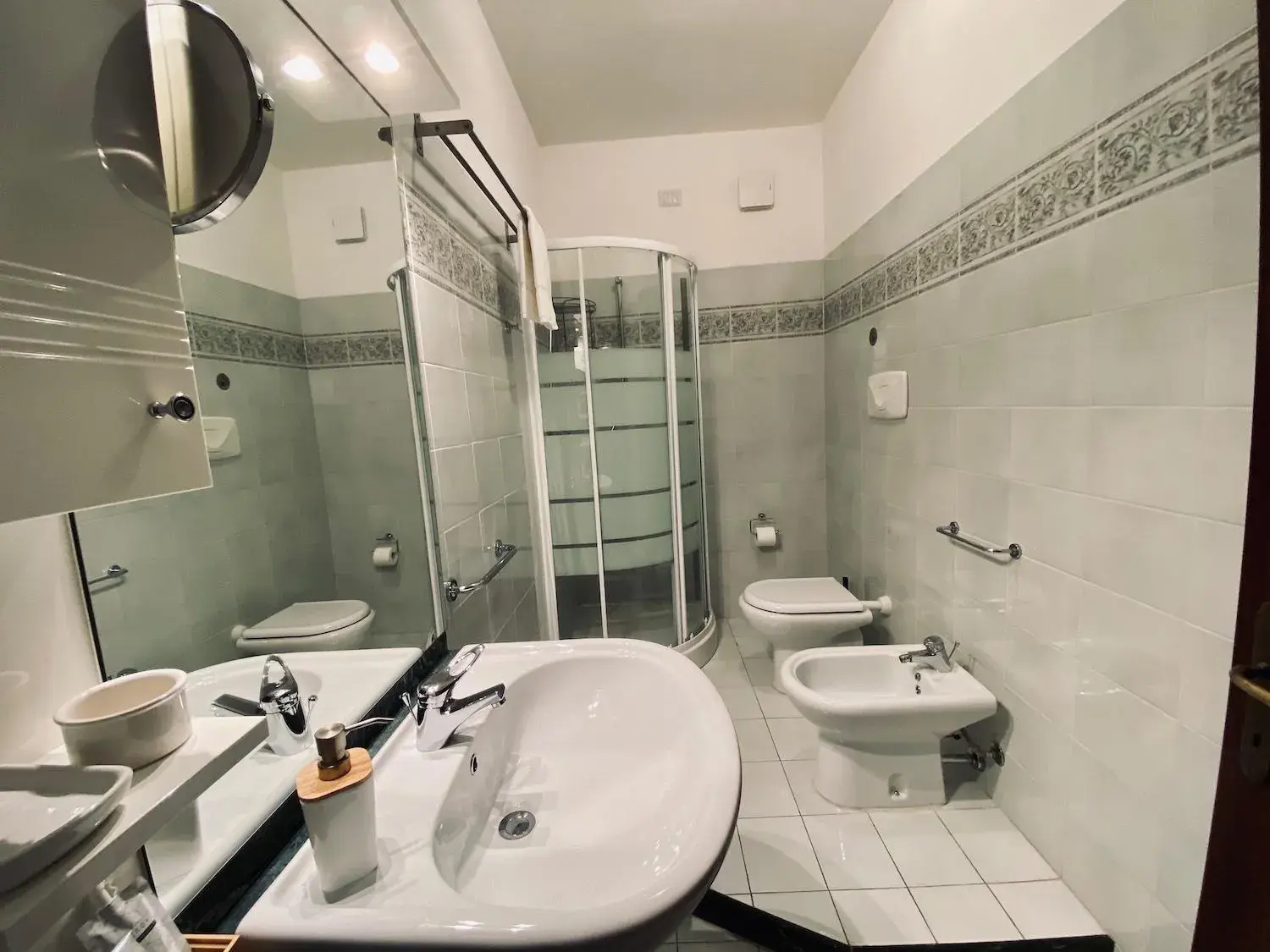 Large Double Room in Quo Vadis Large Double Room in Quo Vadis