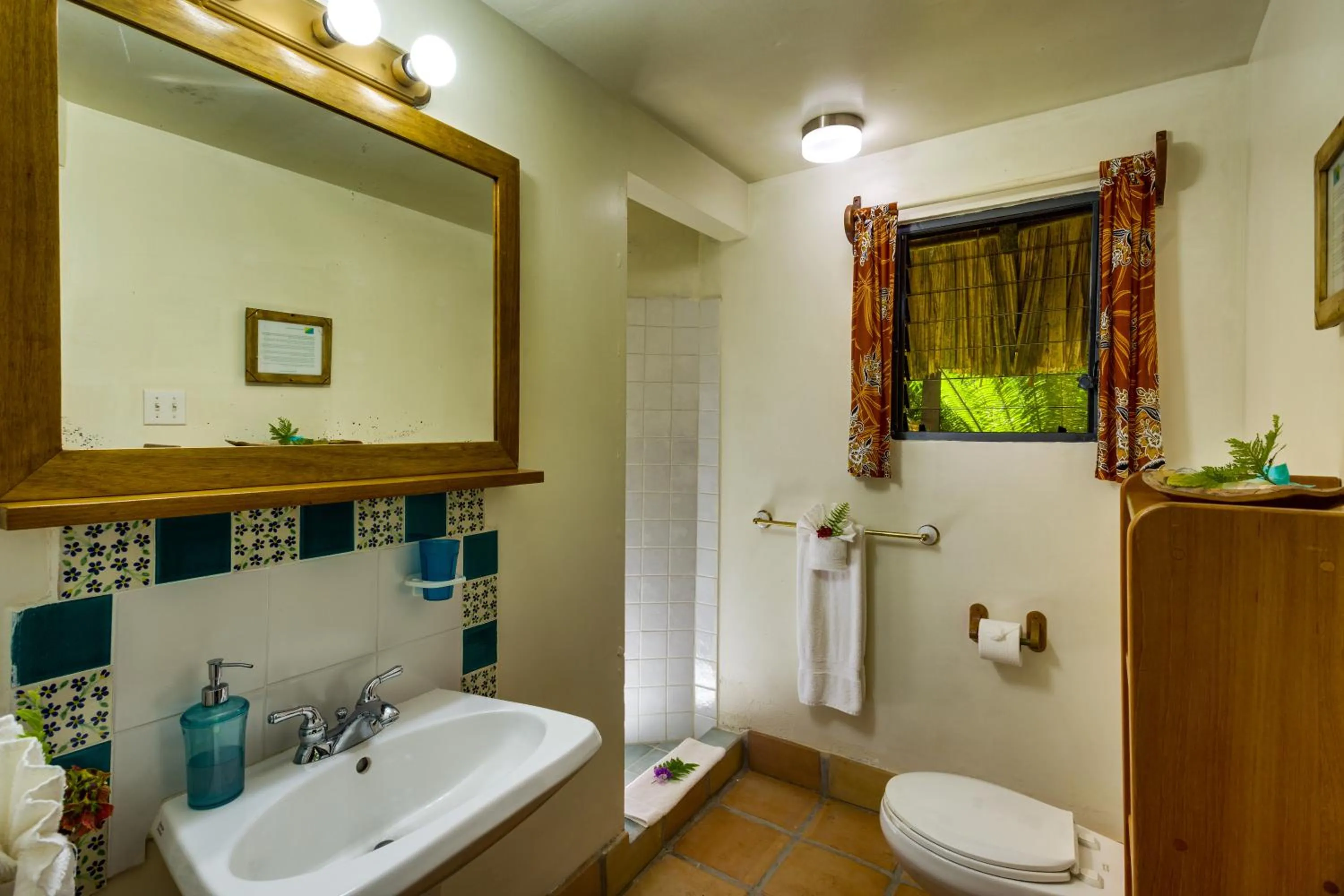 Tanager RainForest Lodge