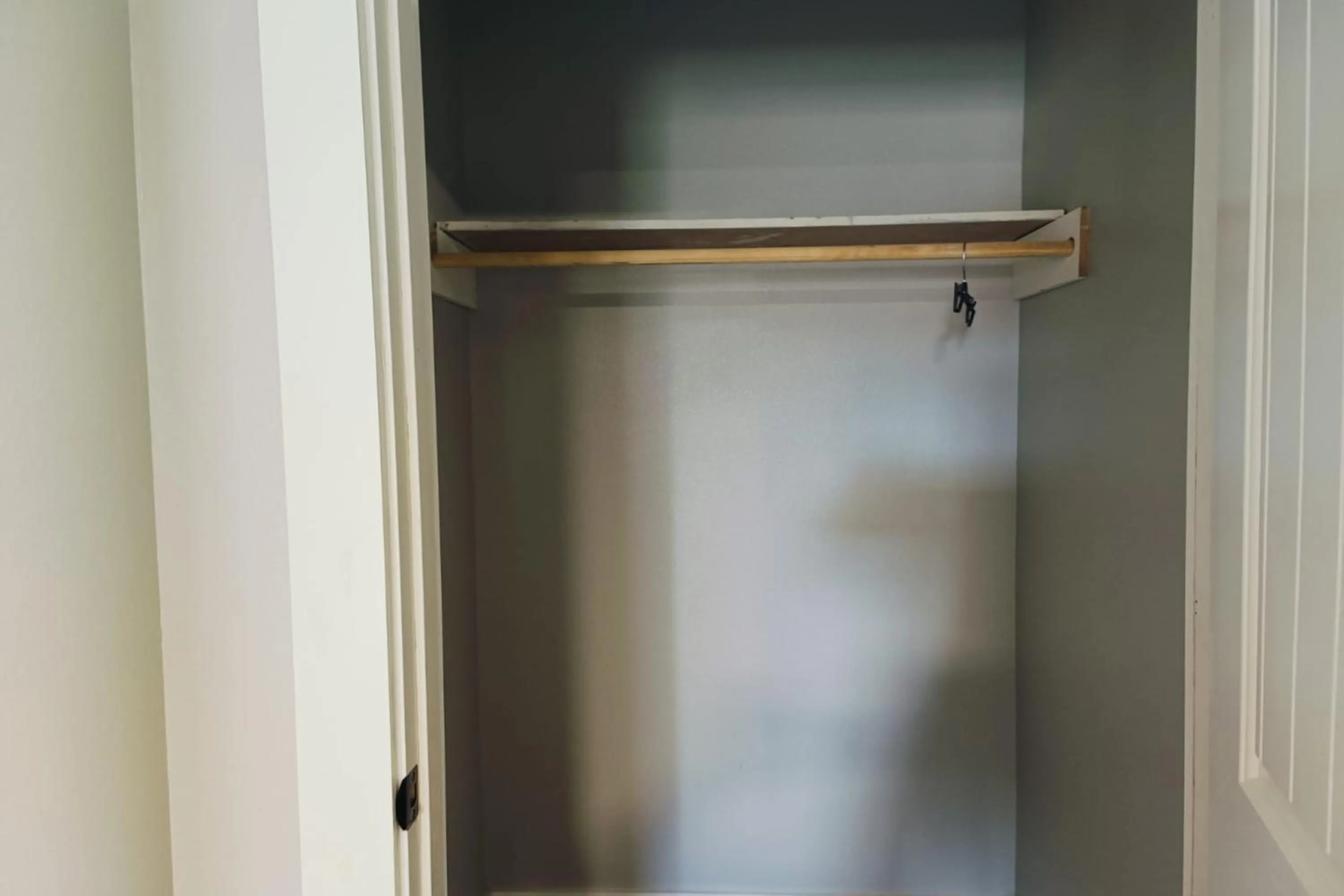 wardrobe in Village Inn Motel Rockport near Aransas Bay