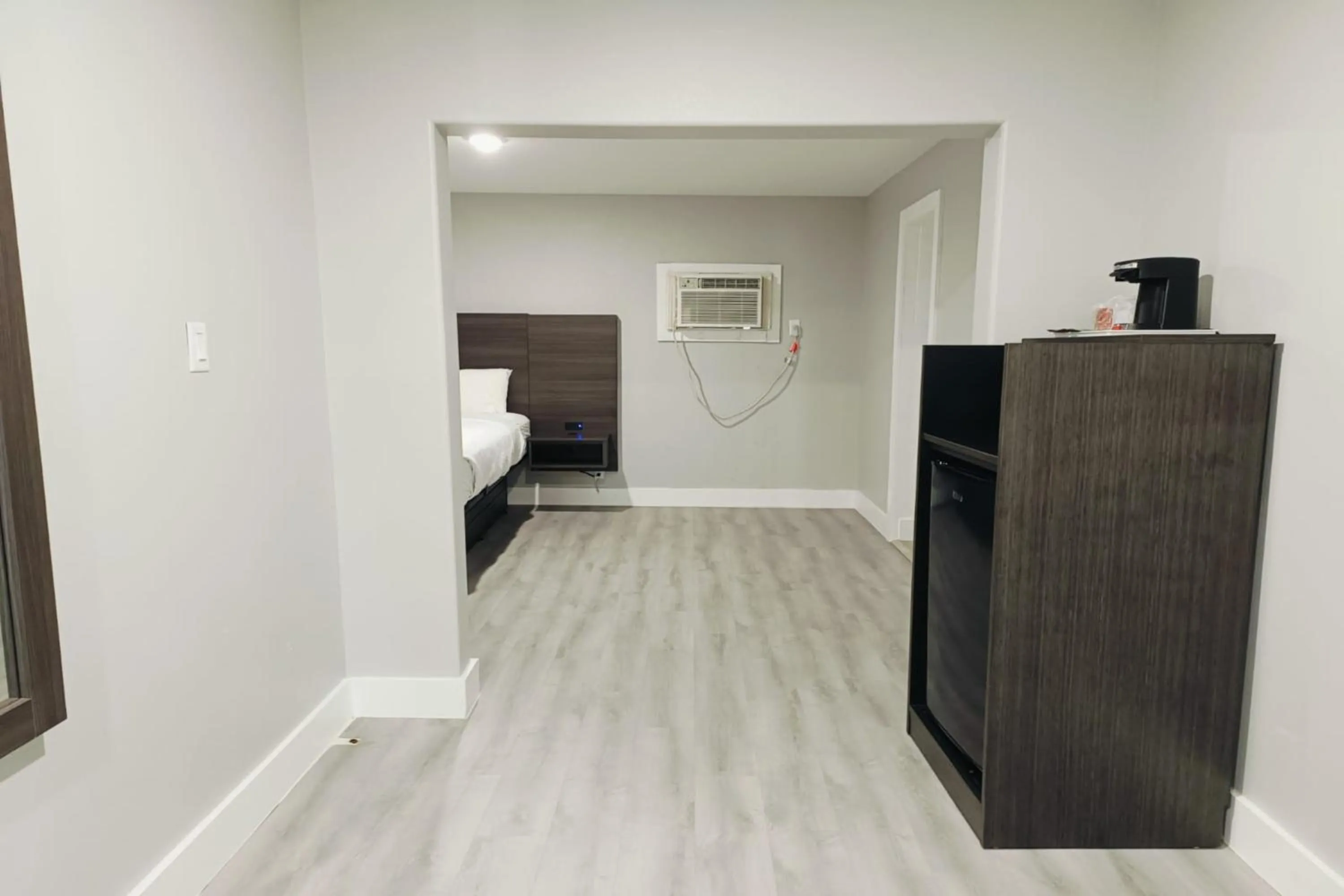 Bedroom, Bed in Village Inn Motel Rockport near Aransas Bay