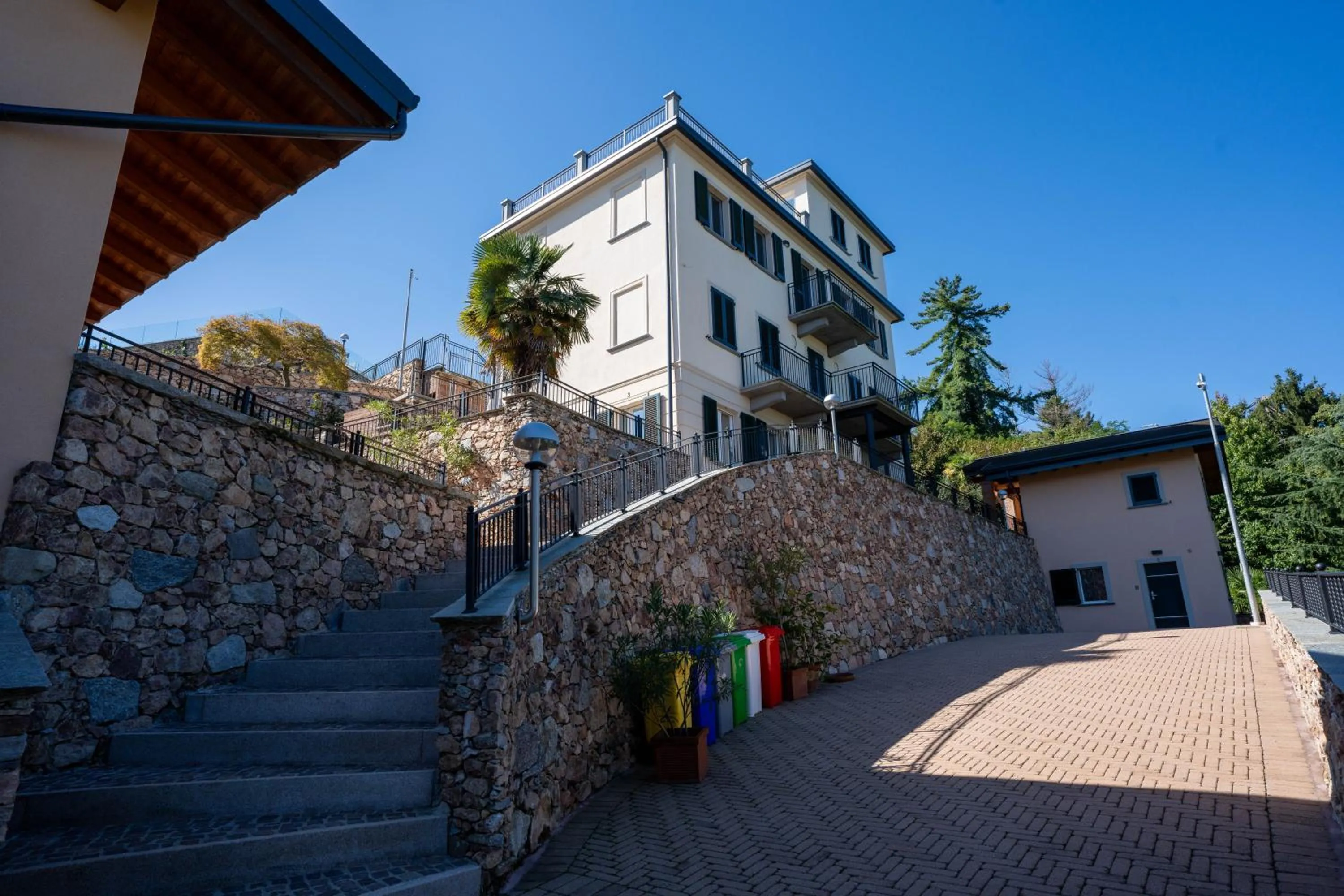 Property building in Villa San Carlo