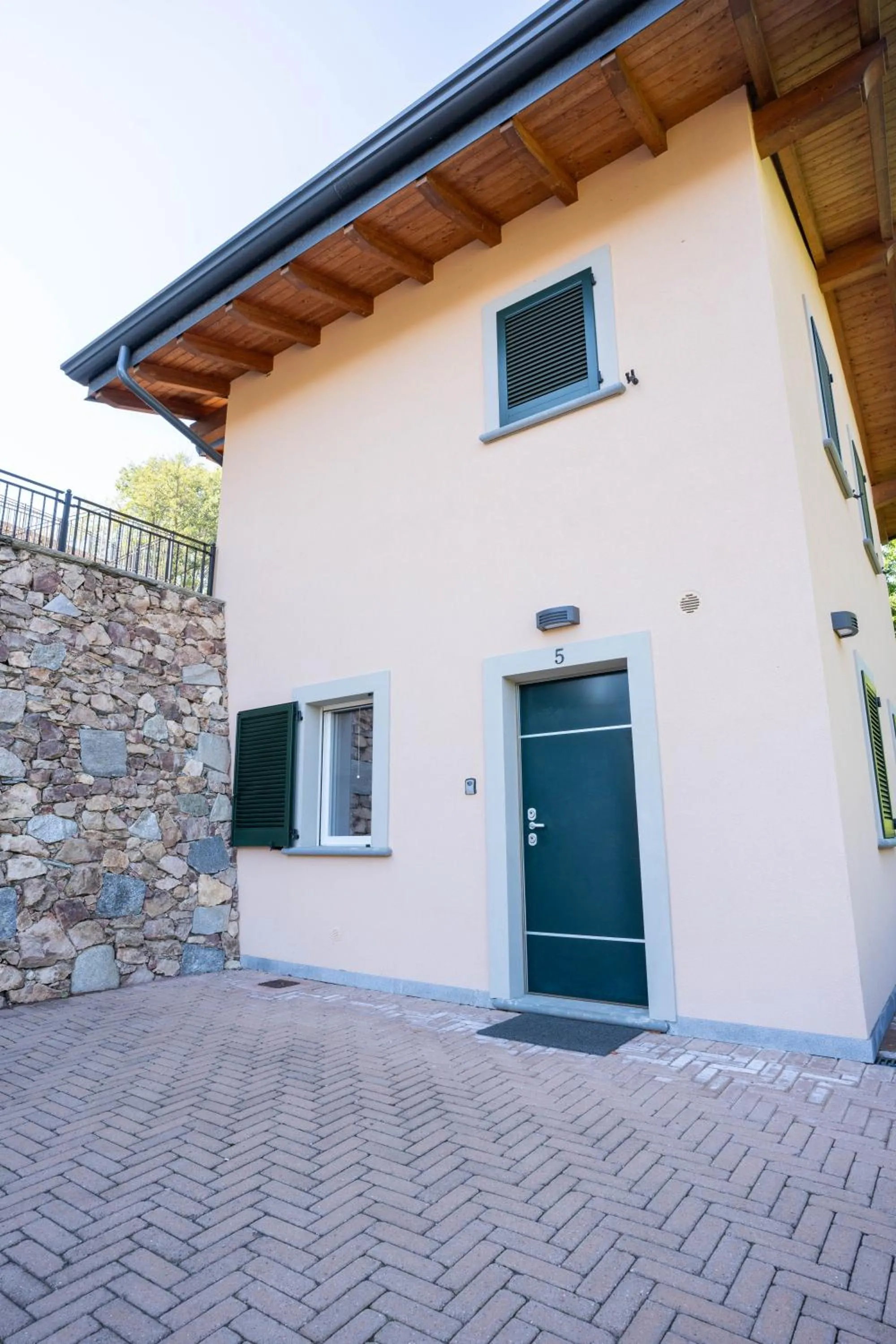 Property building in Villa San Carlo