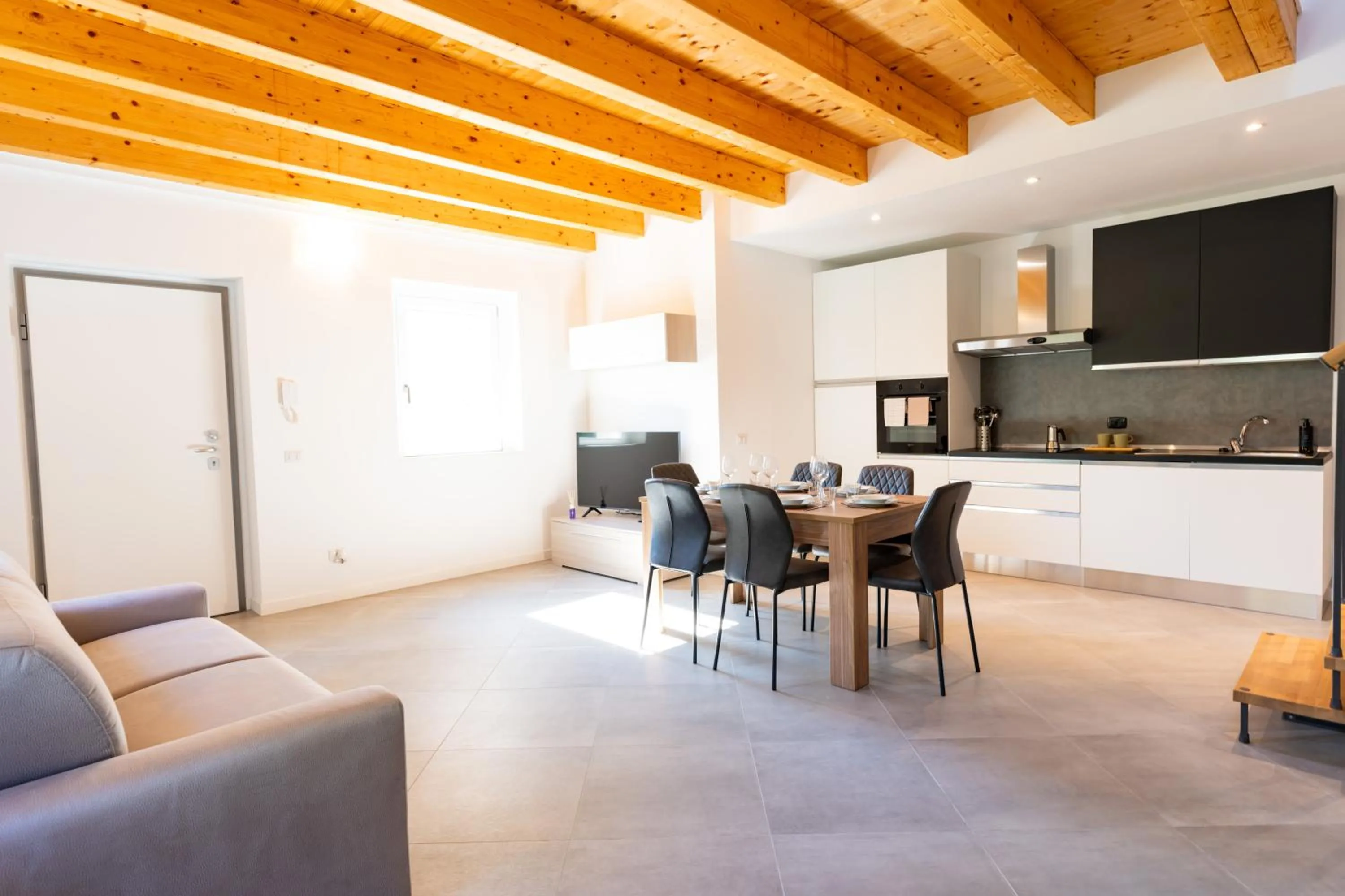 TV and multimedia in Villa San Carlo