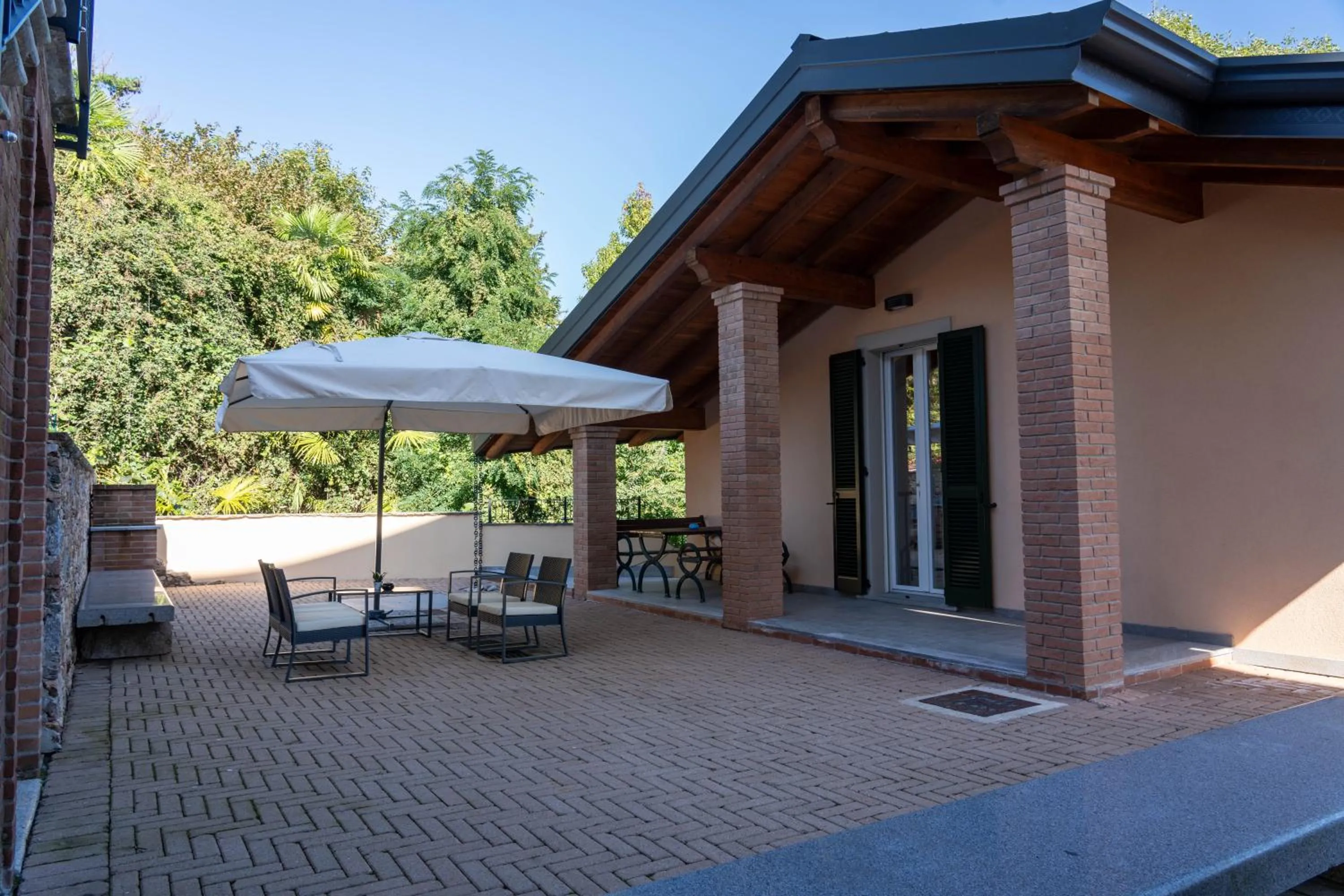 Property building in Villa San Carlo