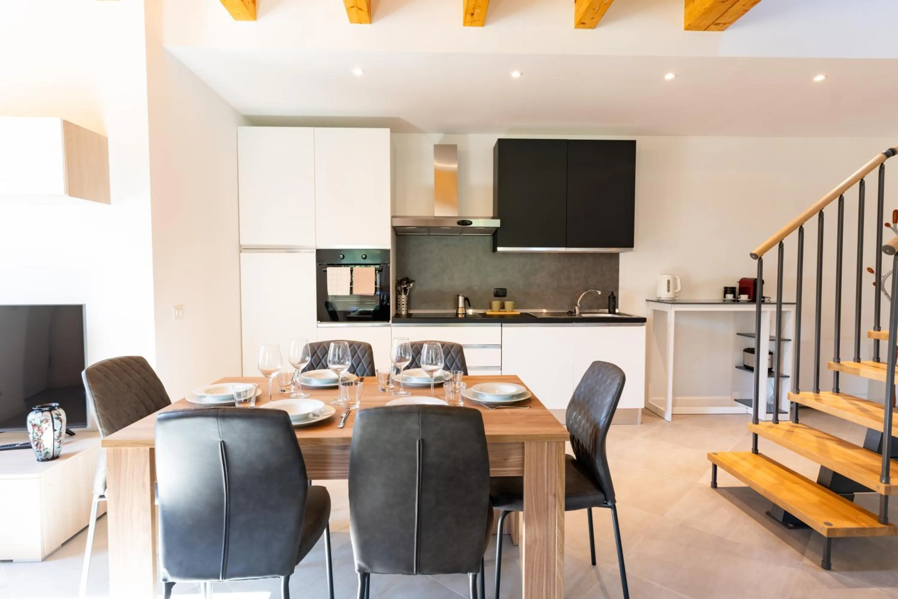 Kitchen or kitchenette in Villa San Carlo