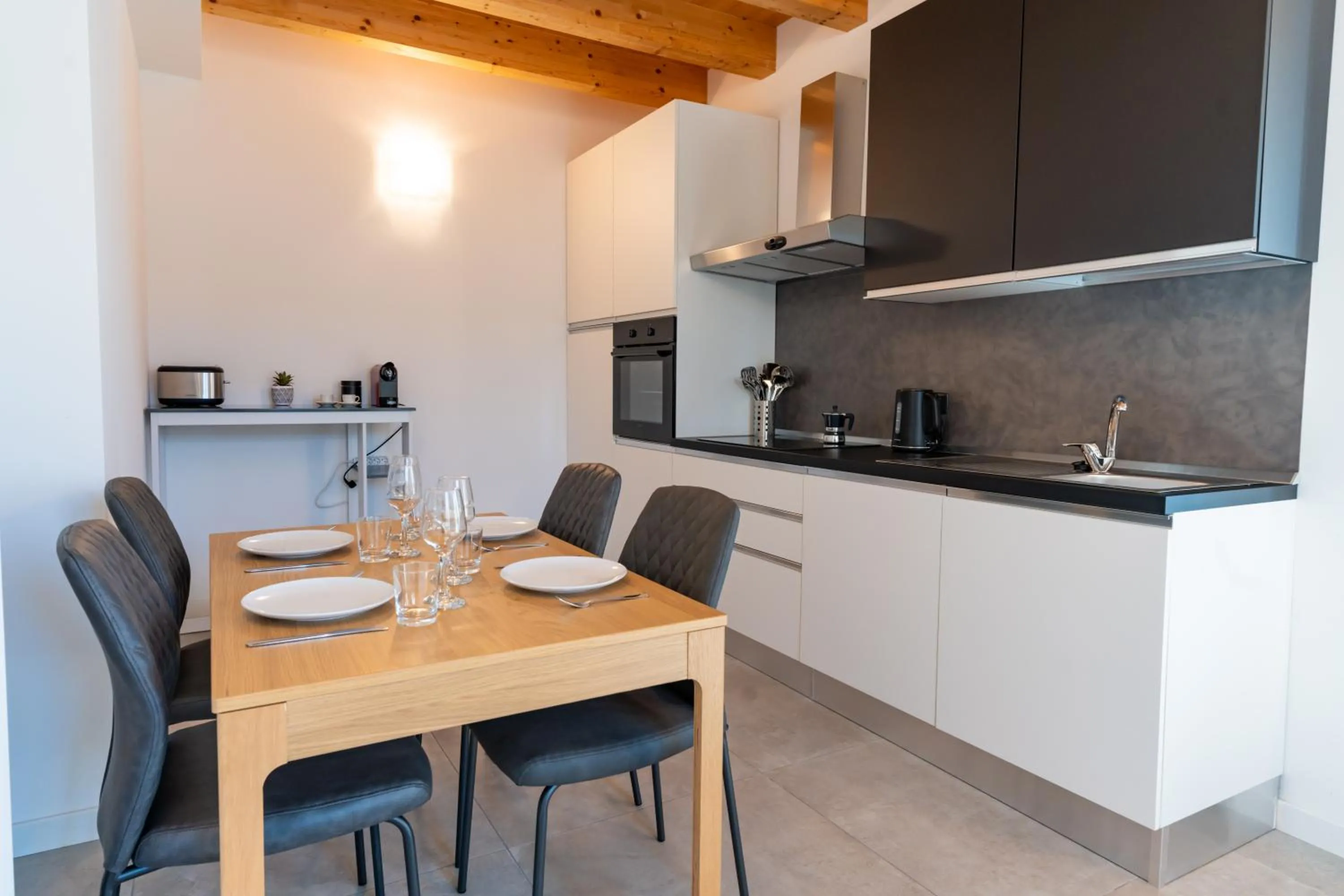 Kitchen or kitchenette in Villa San Carlo