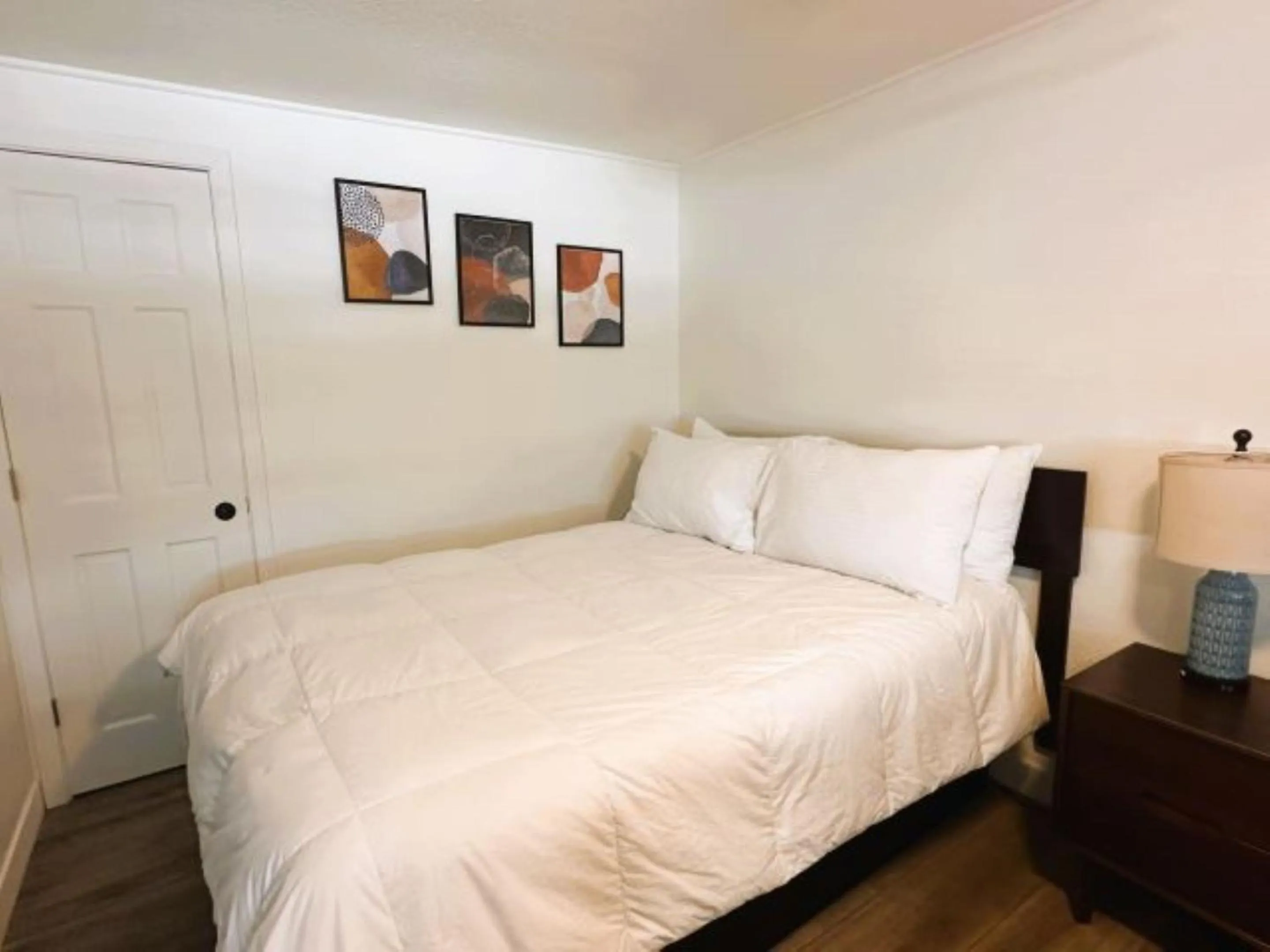 Bed in Alhonna Resort