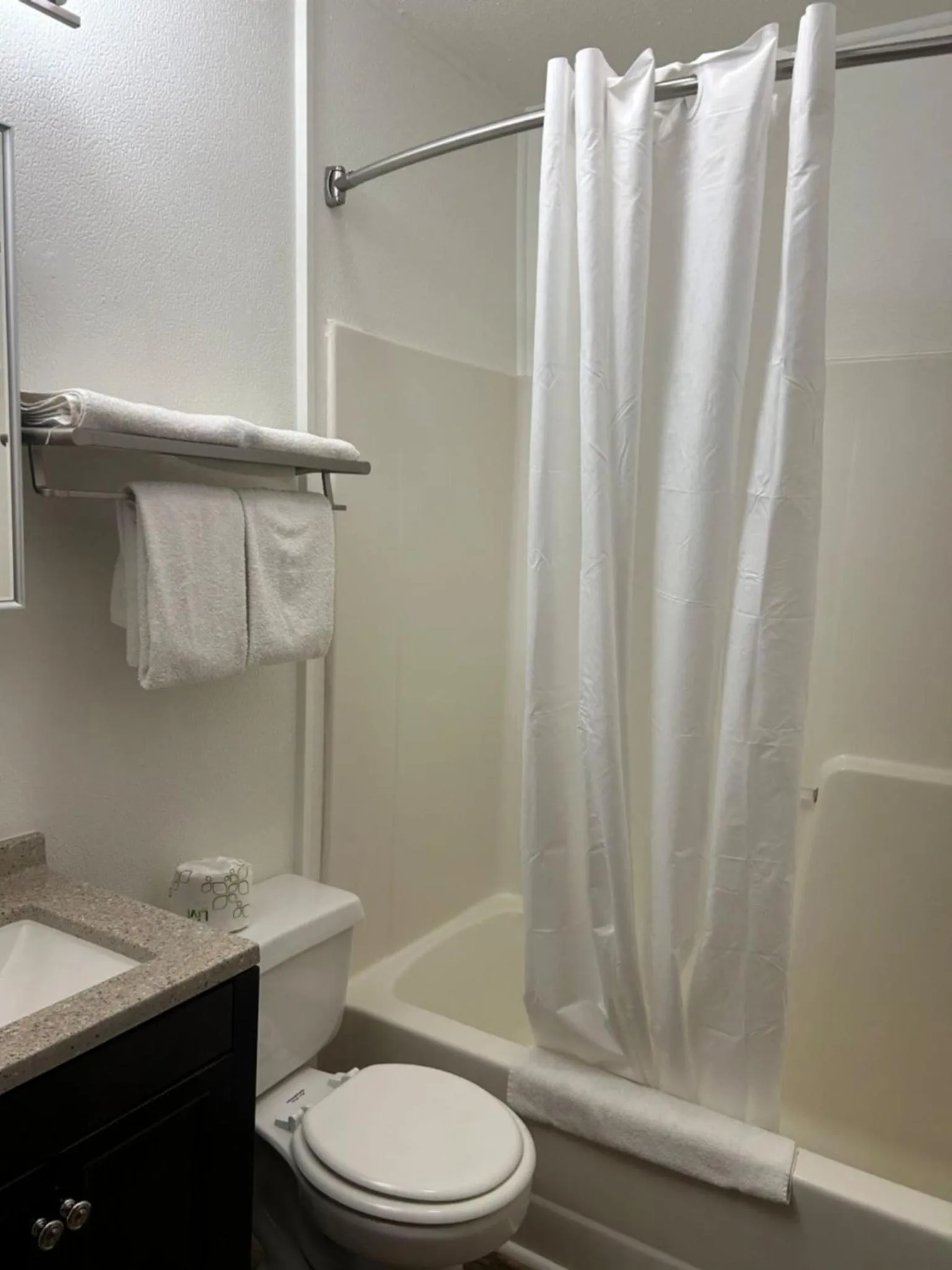 Bathroom in Alhonna Resort