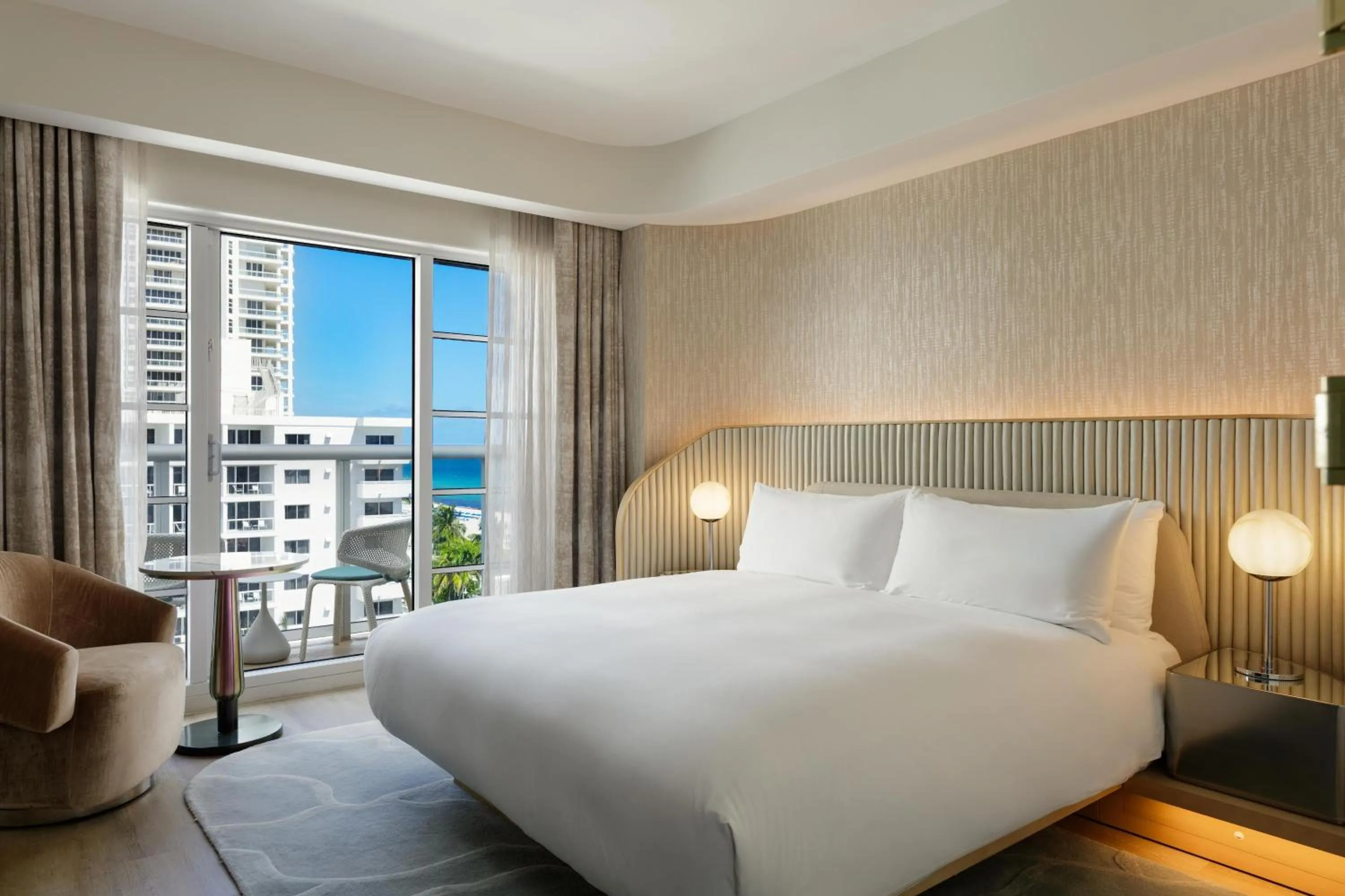 Bedroom, Bed in Andaz Miami Beach, By Hyatt