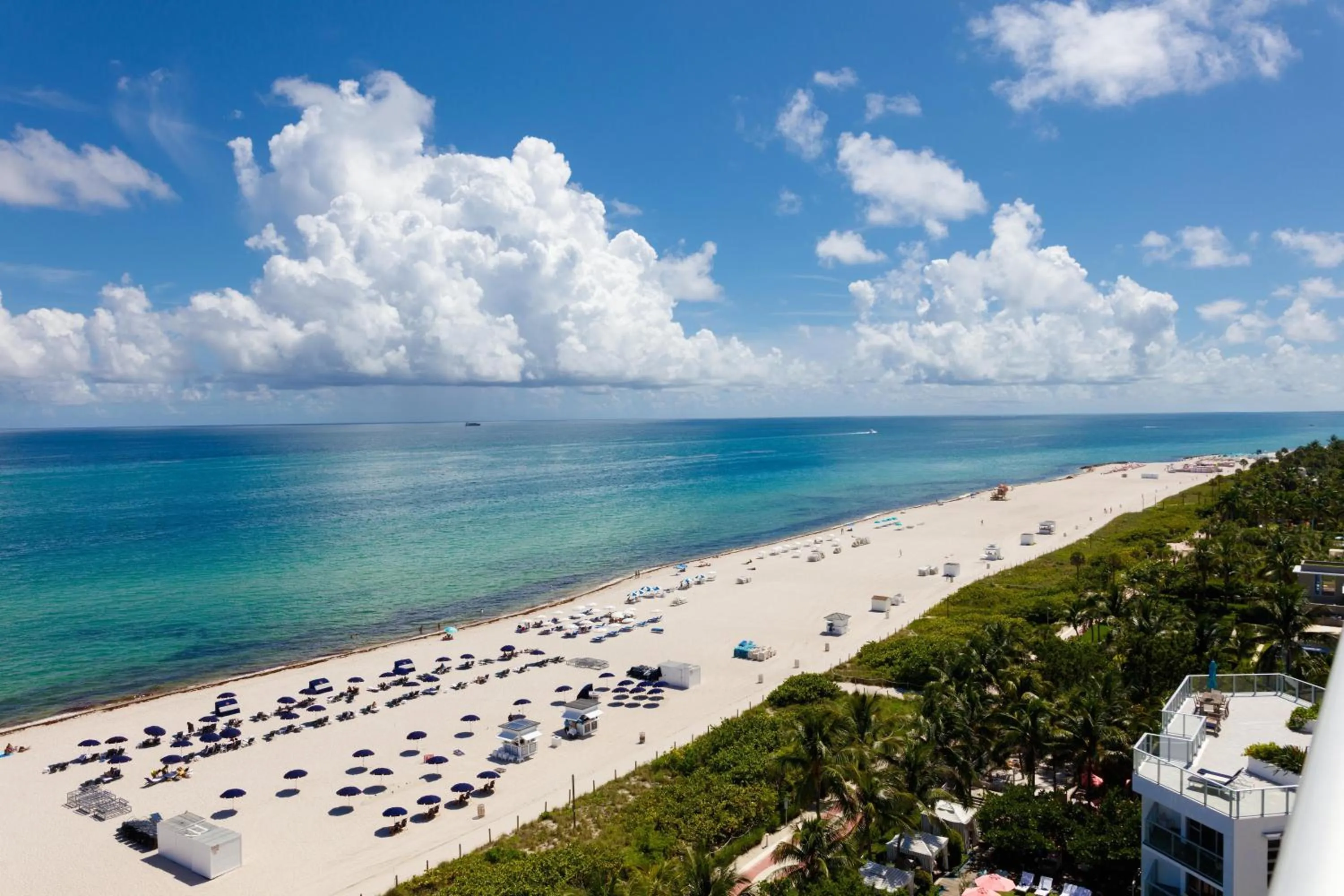 Bedroom in Andaz Miami Beach, By Hyatt