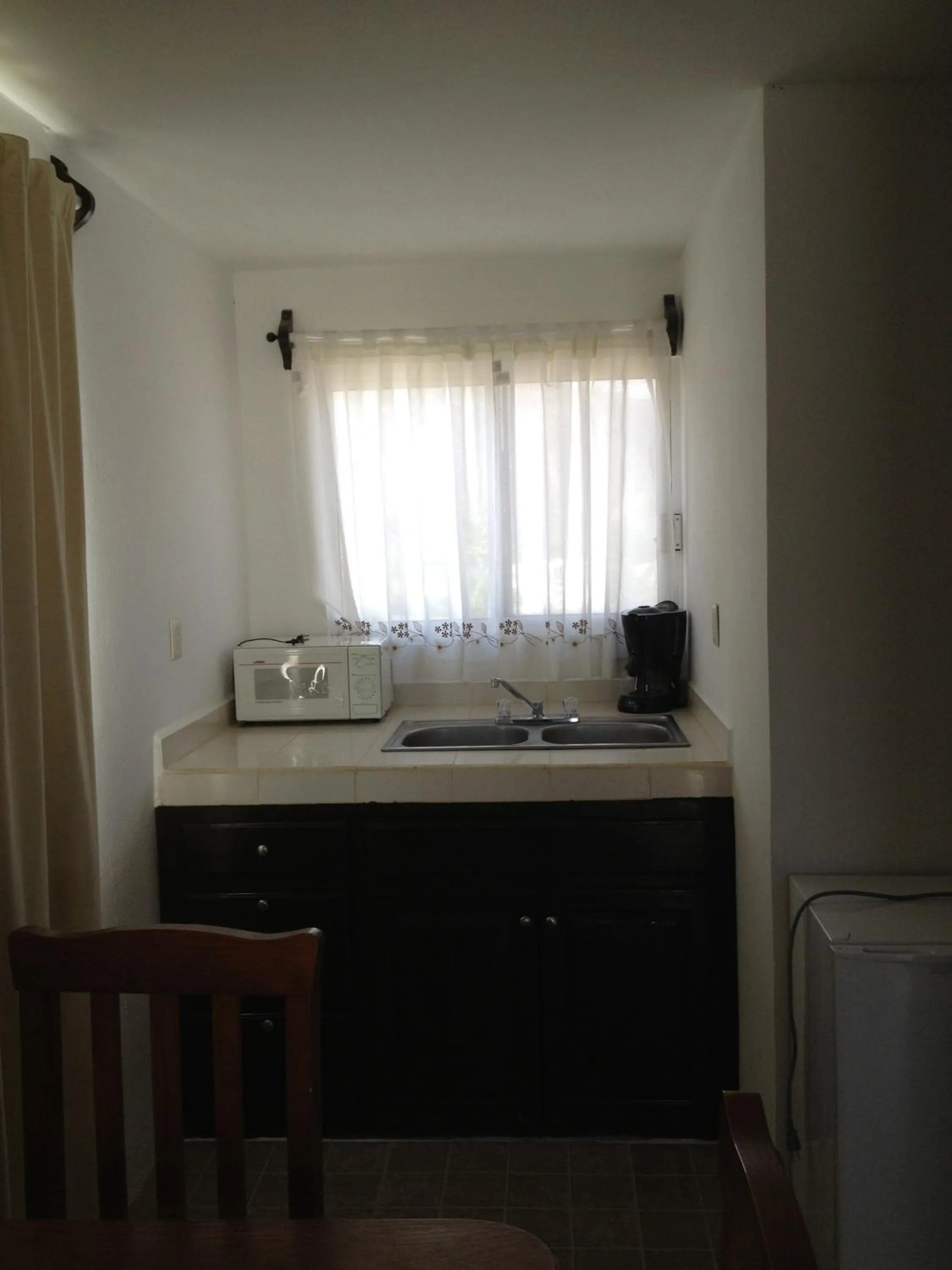 Kitchen or kitchenette in Whale Hill