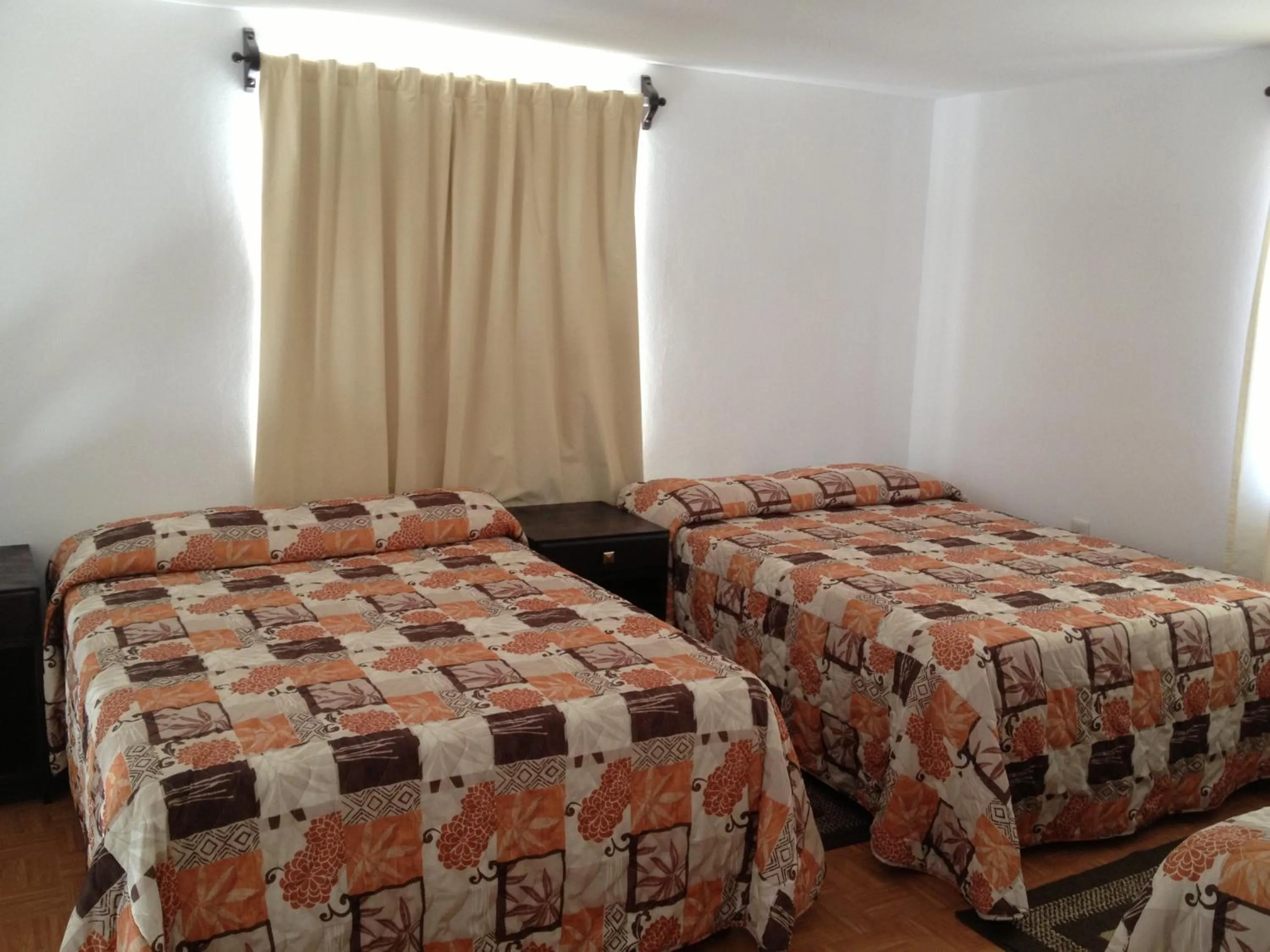 Bedroom, Bed in Whale Hill