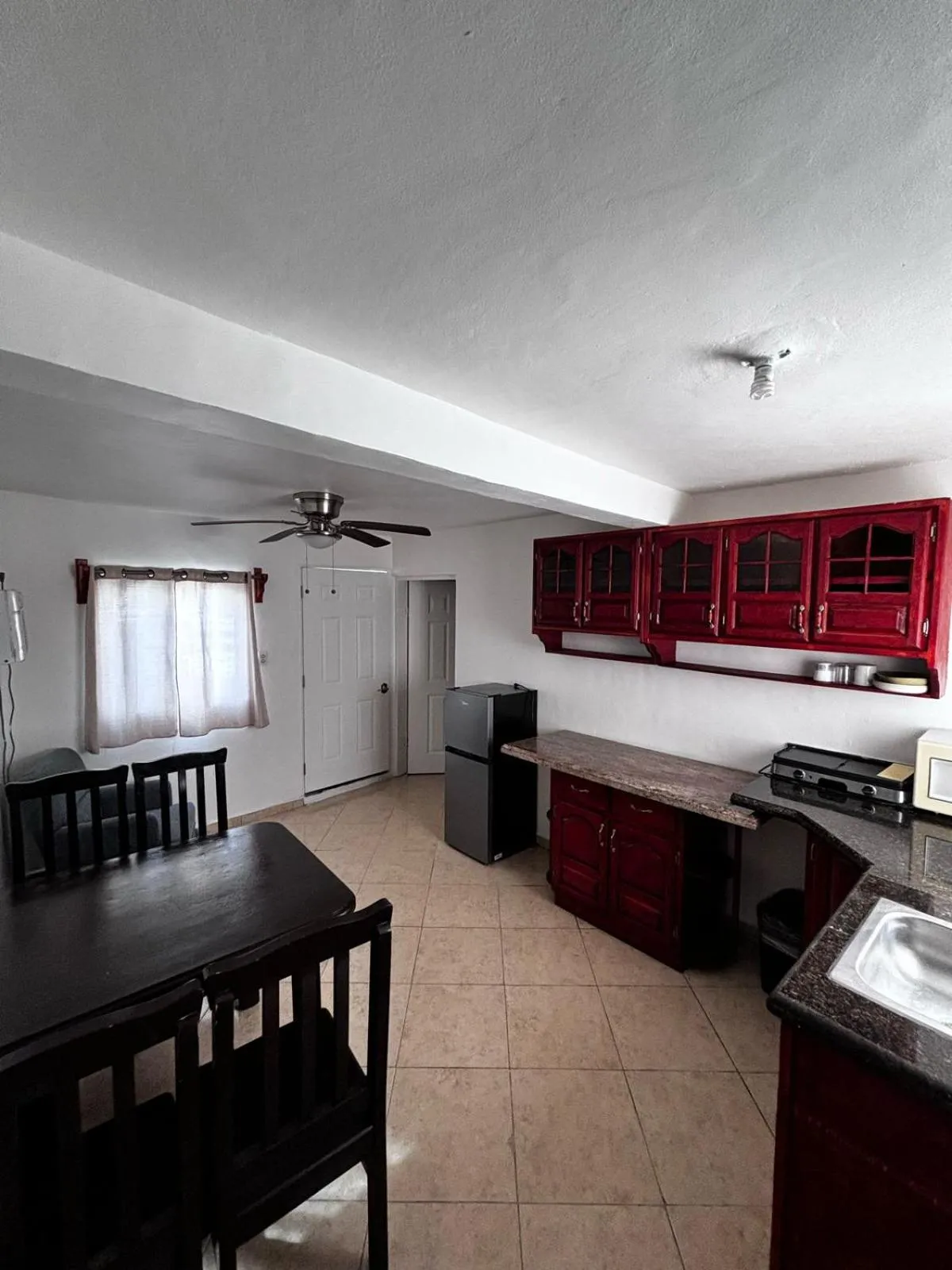 Kitchen or kitchenette in Whale Hill