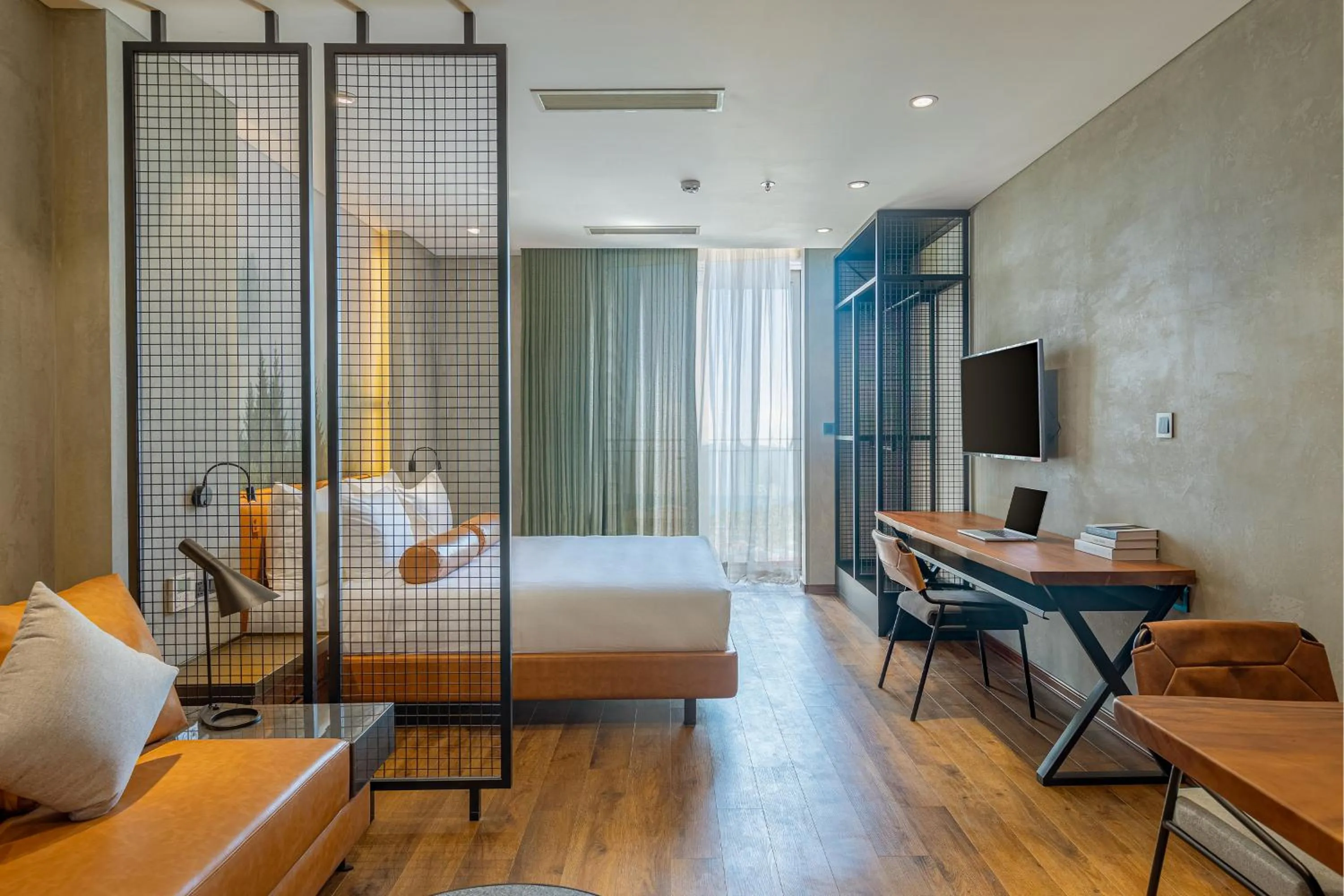 Communal lounge/ TV room, Bed in Taiyo Hotel & Apartment