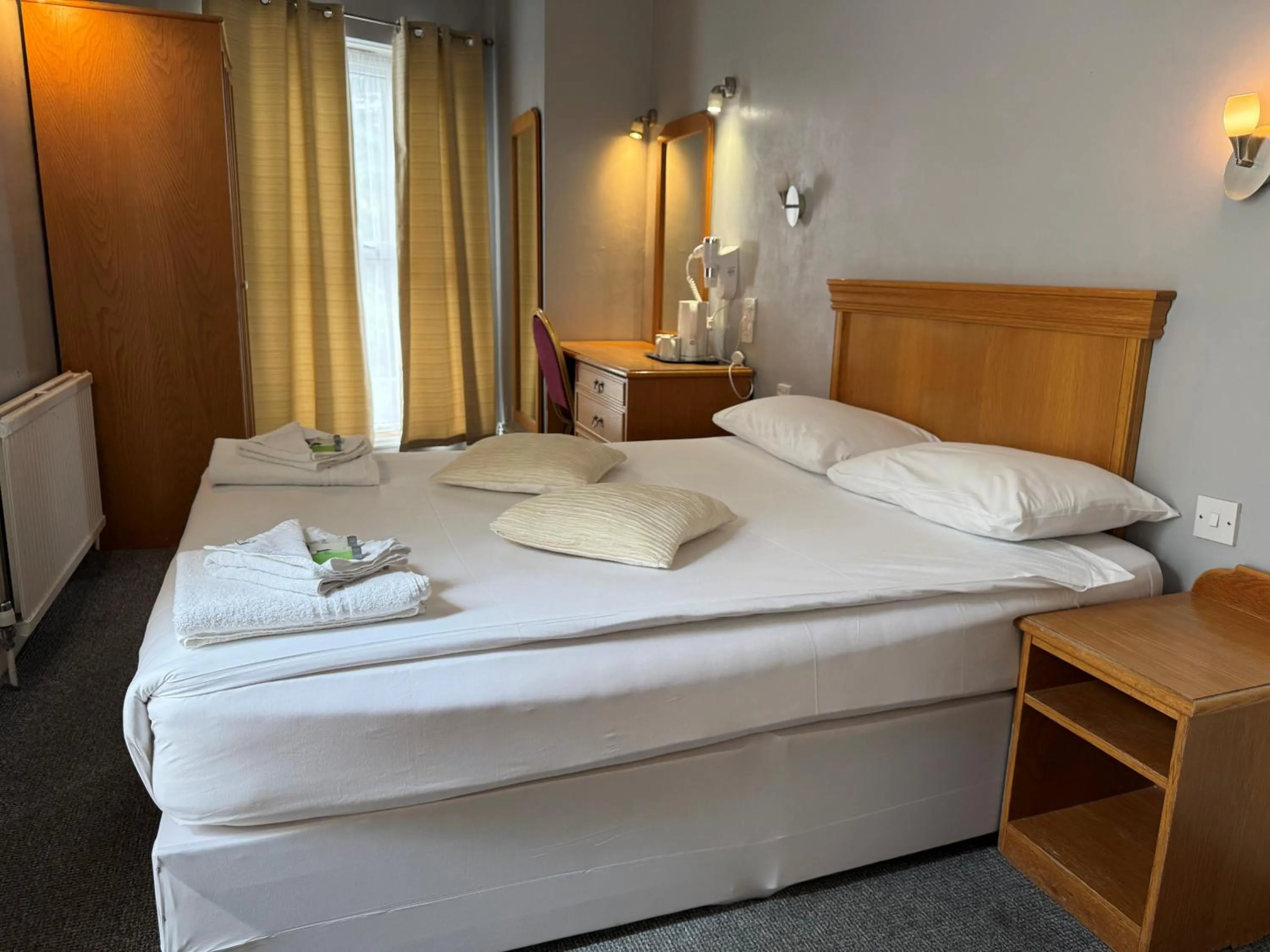 Bed in Preston Park Hotel