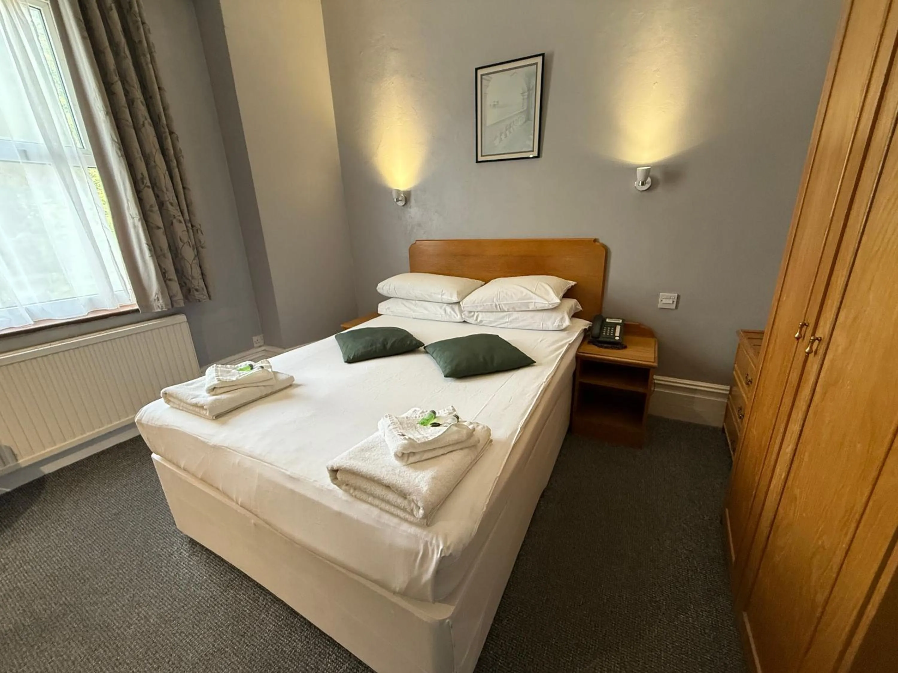 Bed in Preston Park Hotel