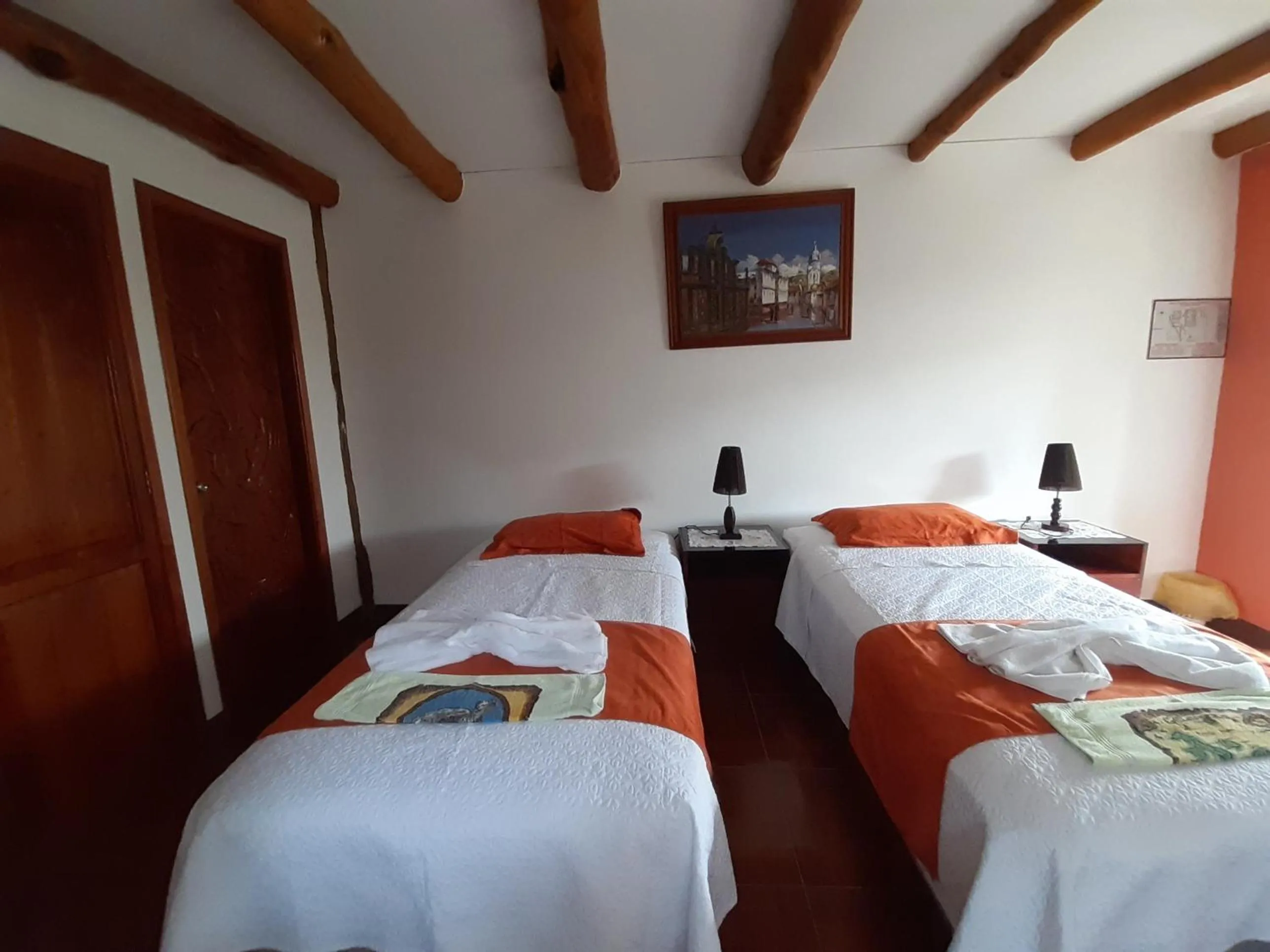 Bed in Suymar Ecolodge Galapagos