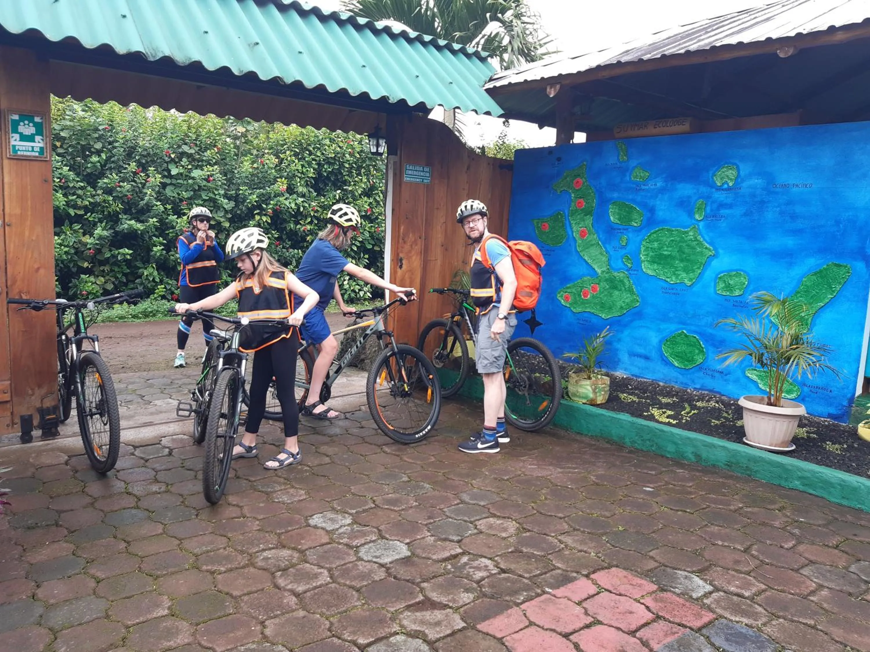 Activities in Suymar Ecolodge Galapagos