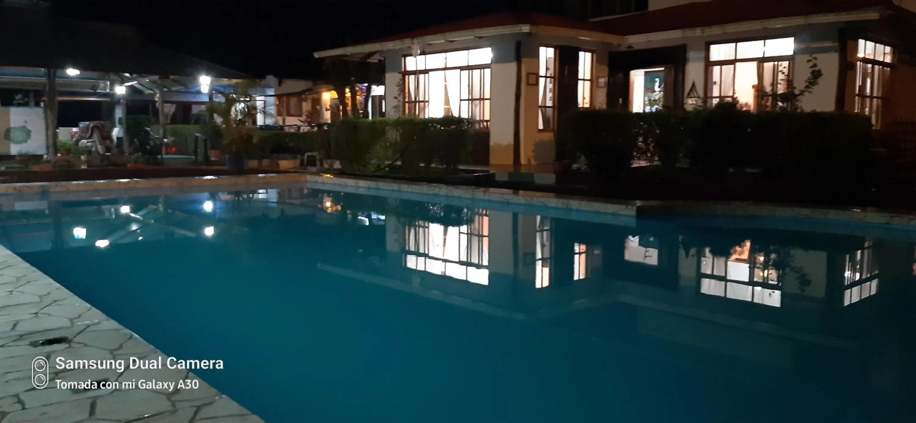 Night in Suymar Ecolodge Galapagos