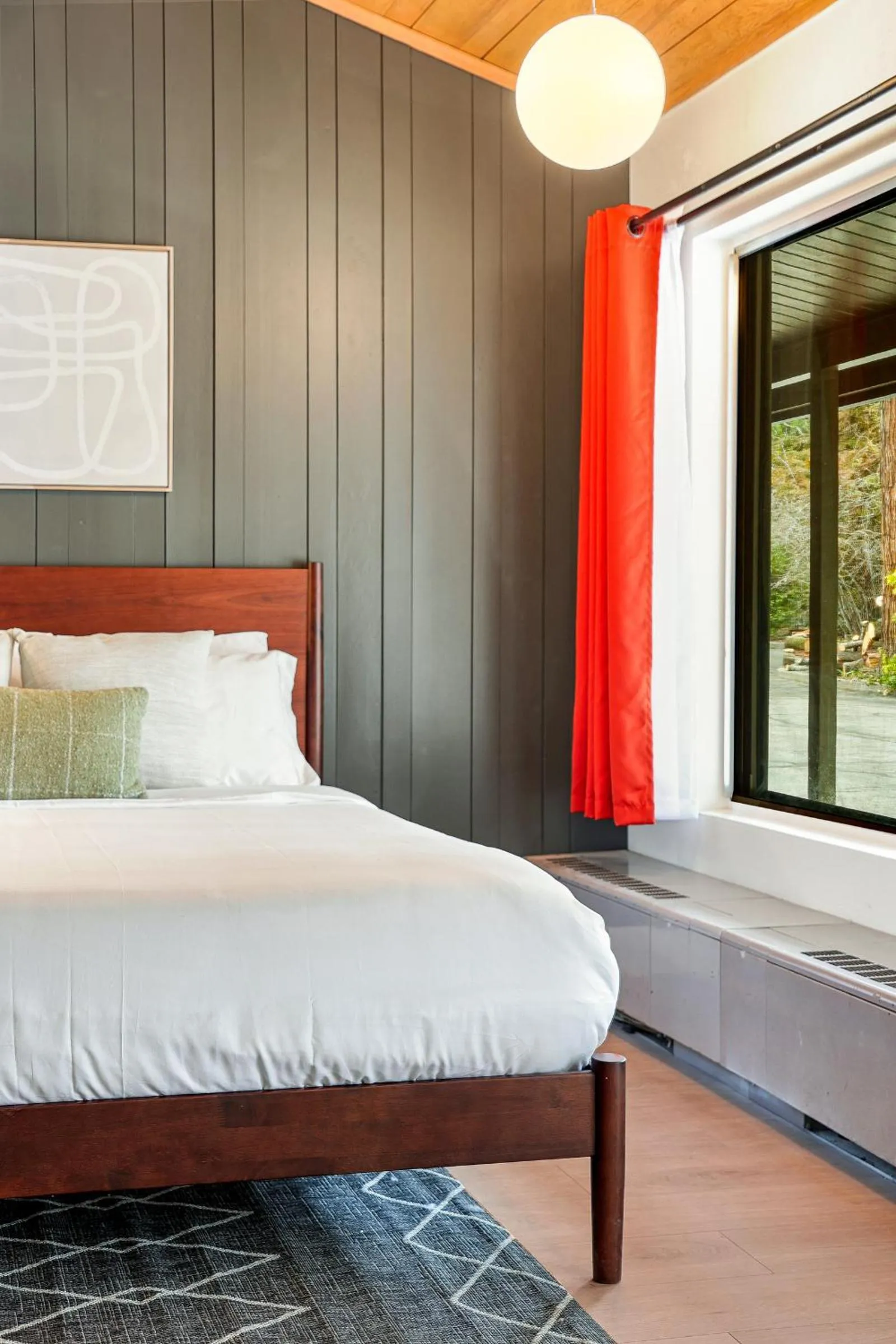 Bed in Cave Springs Resort