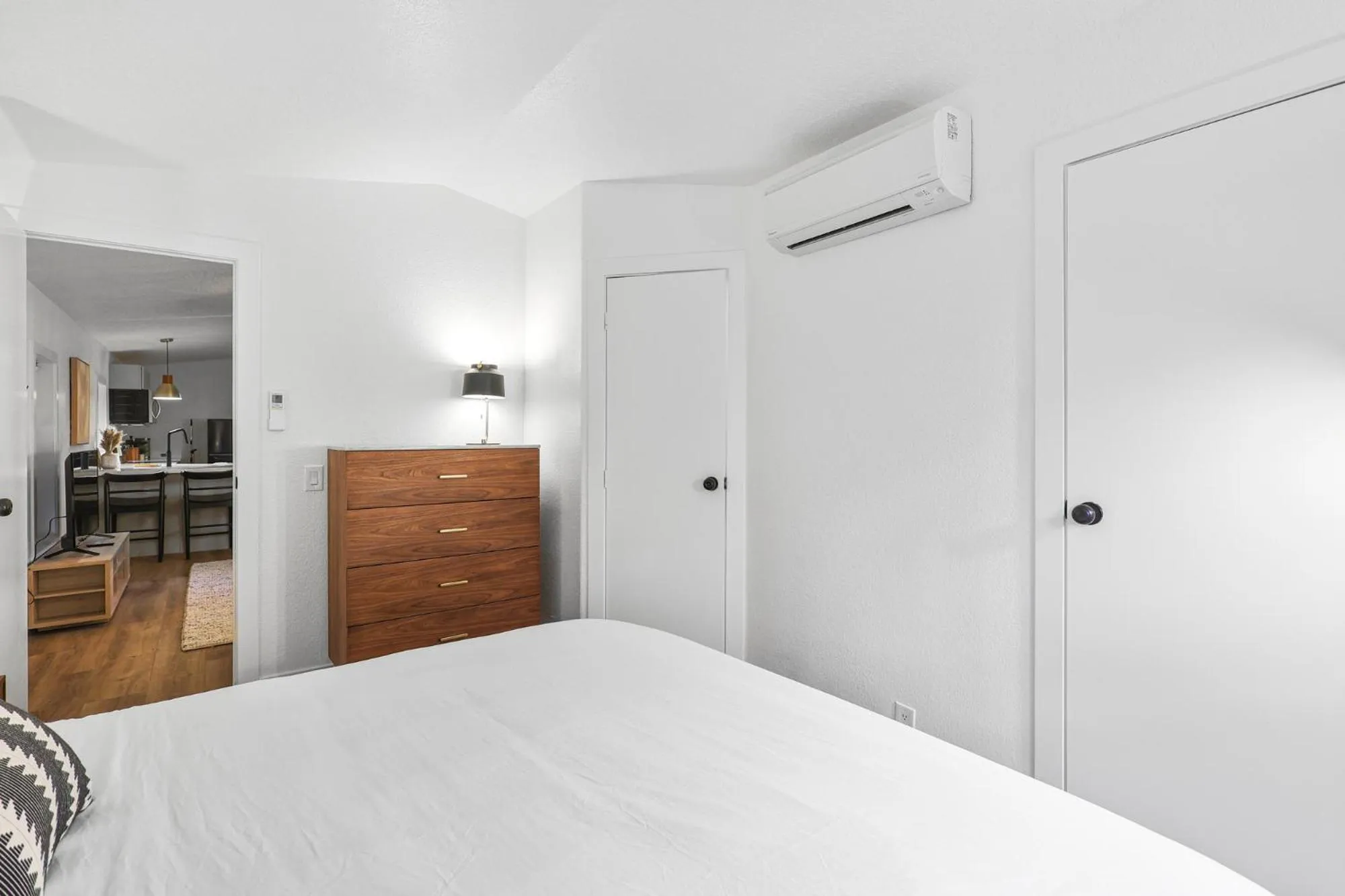 Bed in Cave Springs Resort