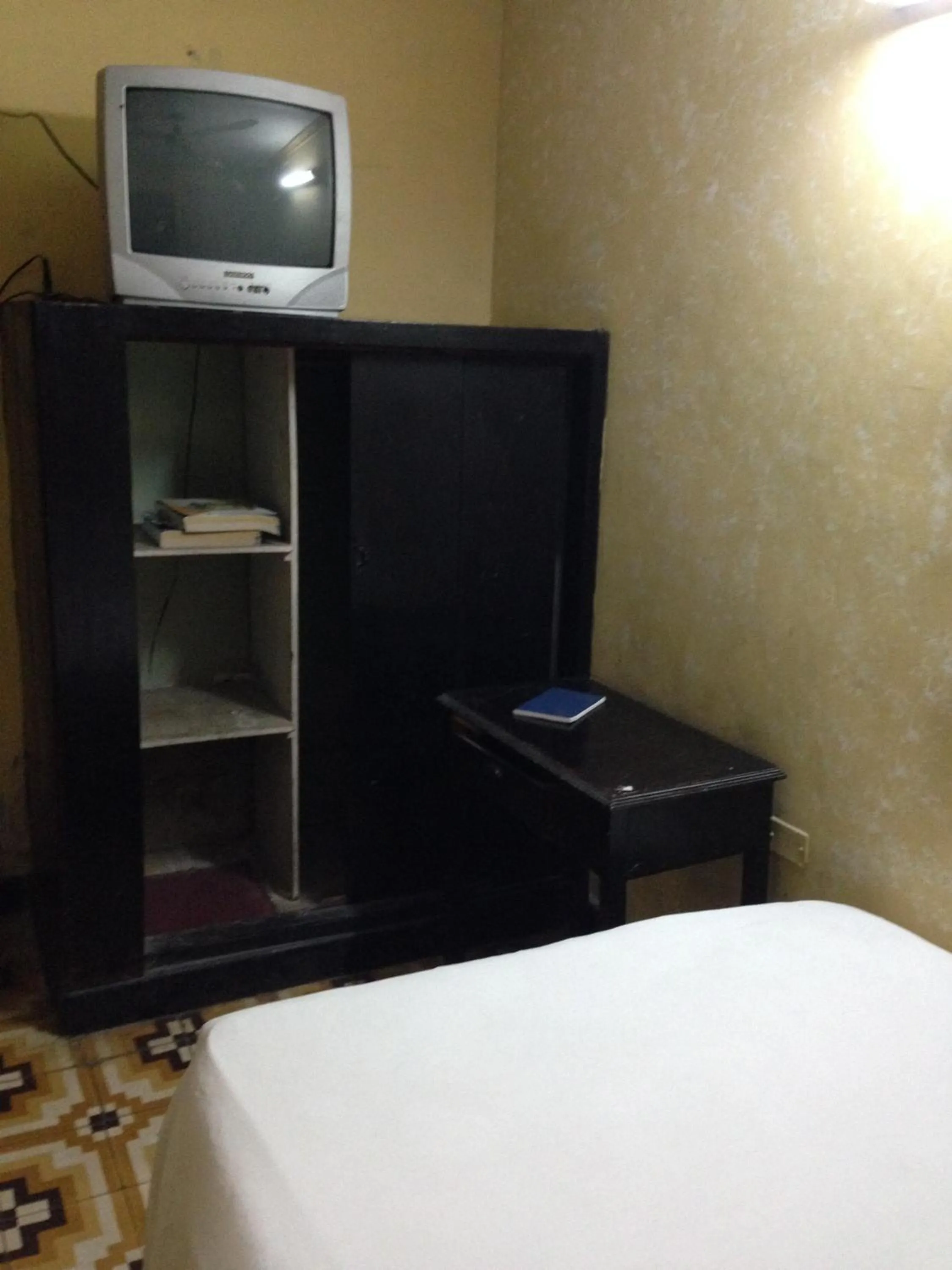 Bed in Hotel El Diamante CA