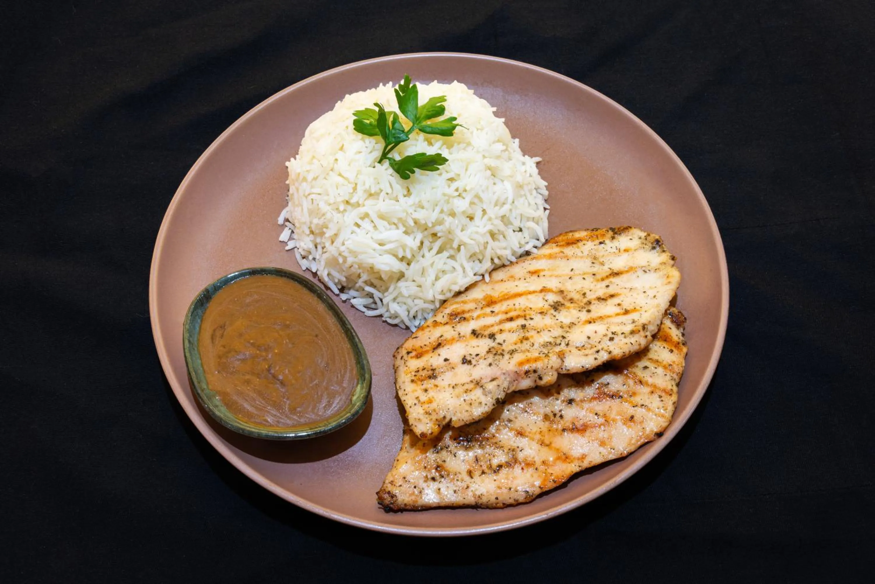 Restaurant/places to eat in Ross Hotel