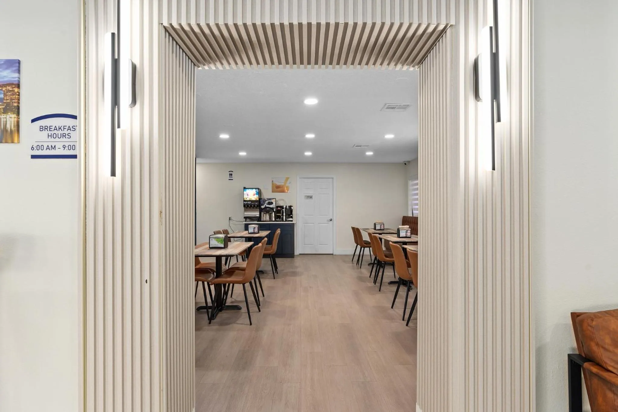 Breakfast in Baymont by Wyndham Orlando Downtown