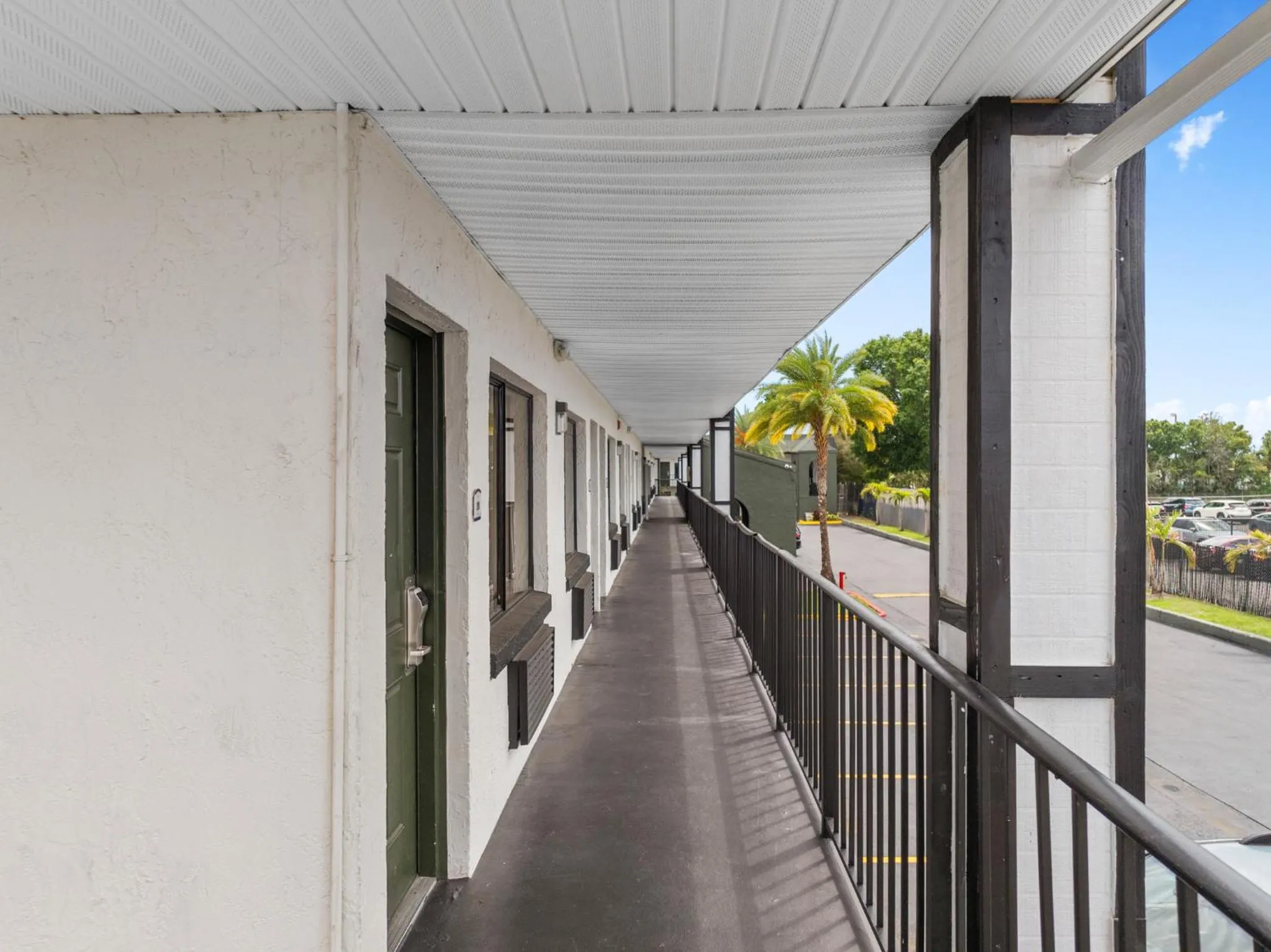 Property building in Baymont by Wyndham Orlando Downtown