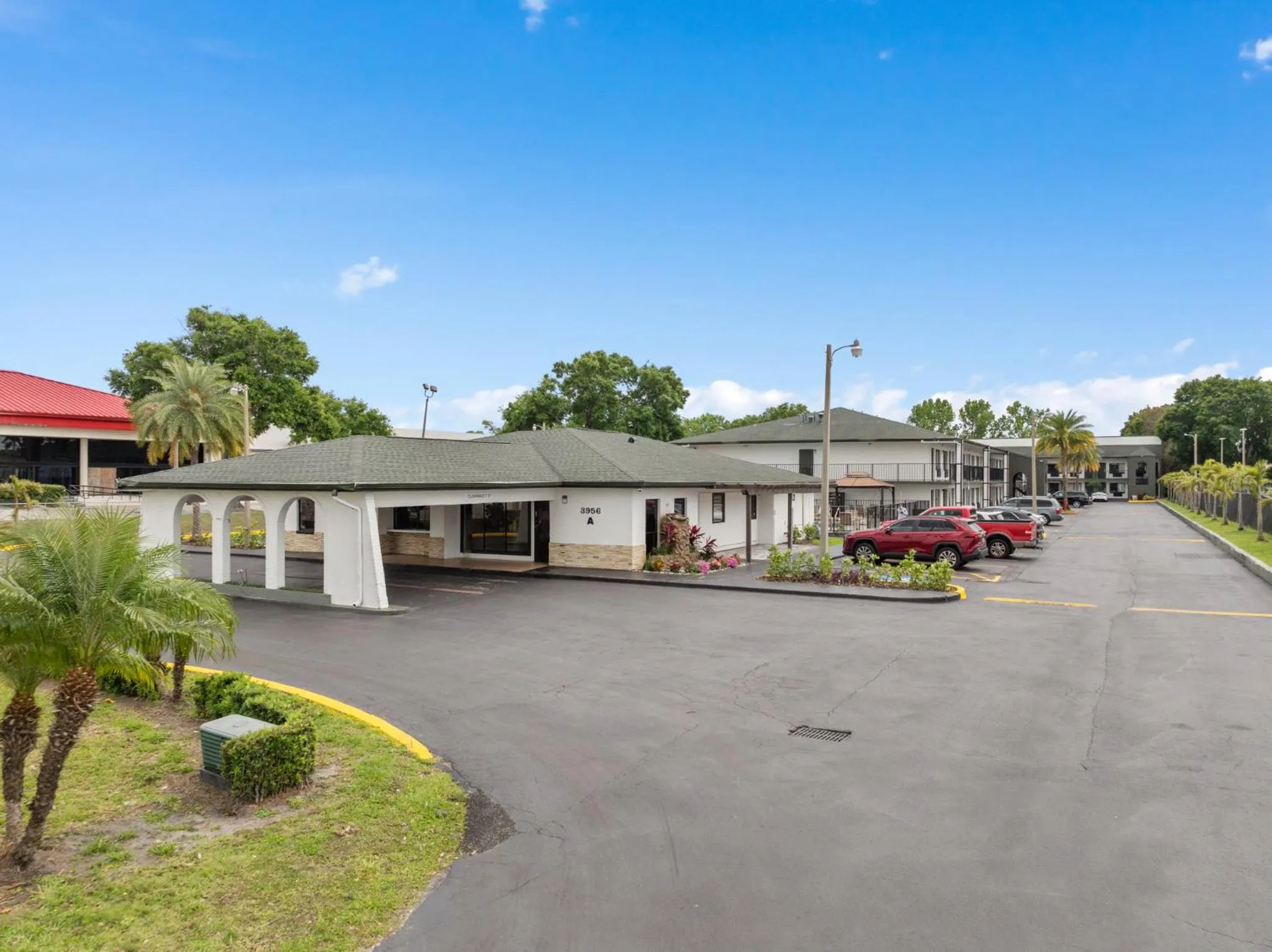 Property building in Baymont by Wyndham Orlando Downtown