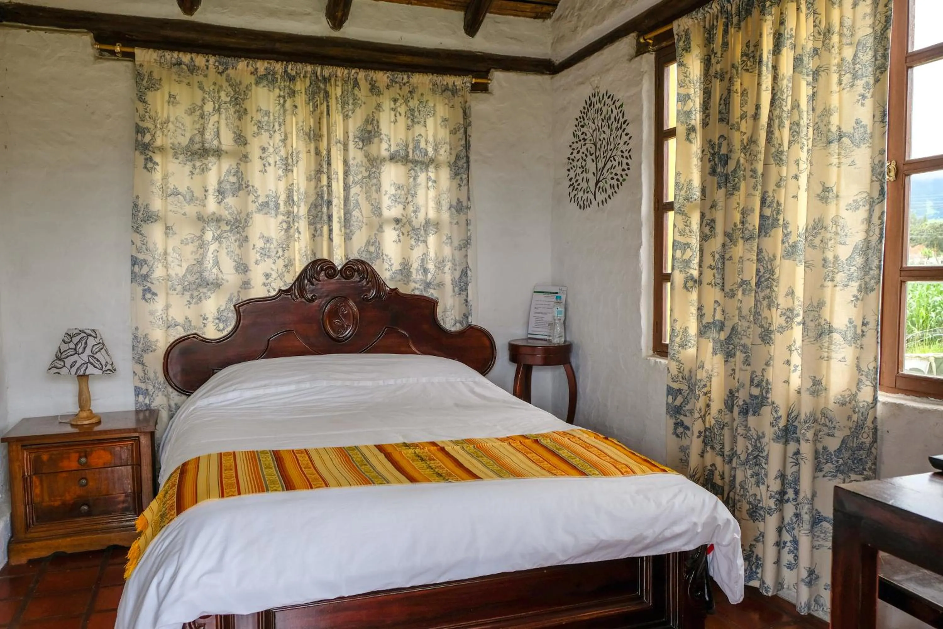 Photo of the whole room, Bed in Hostería Colibri Aeropuerto