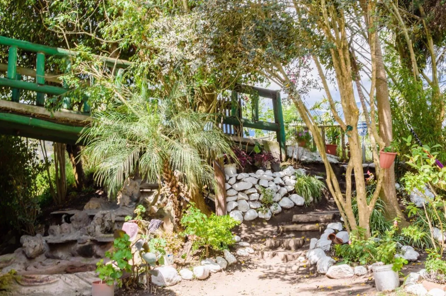 Garden in Hostería Colibri Aeropuerto