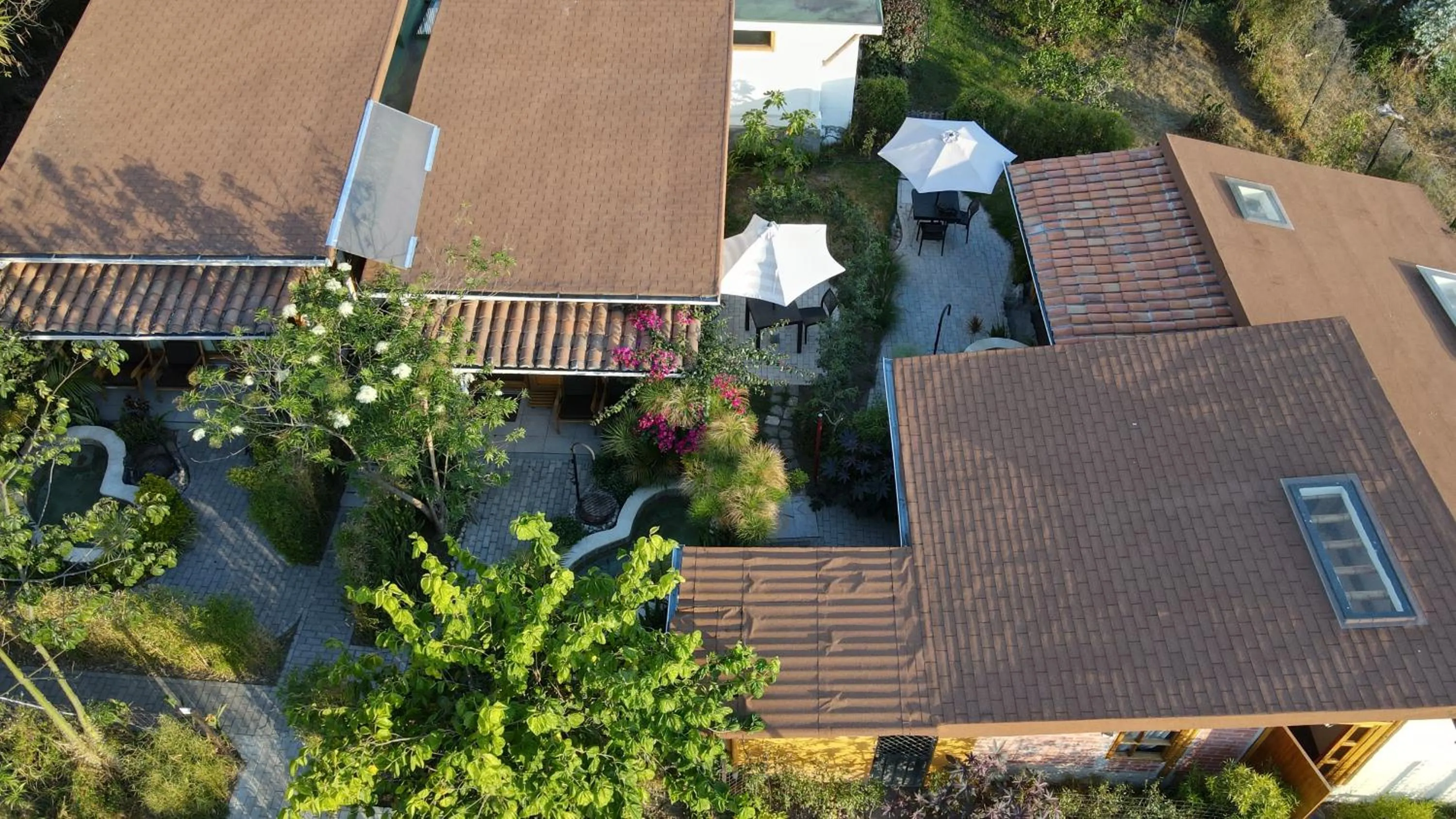 Property building in Hostería Colibri Aeropuerto