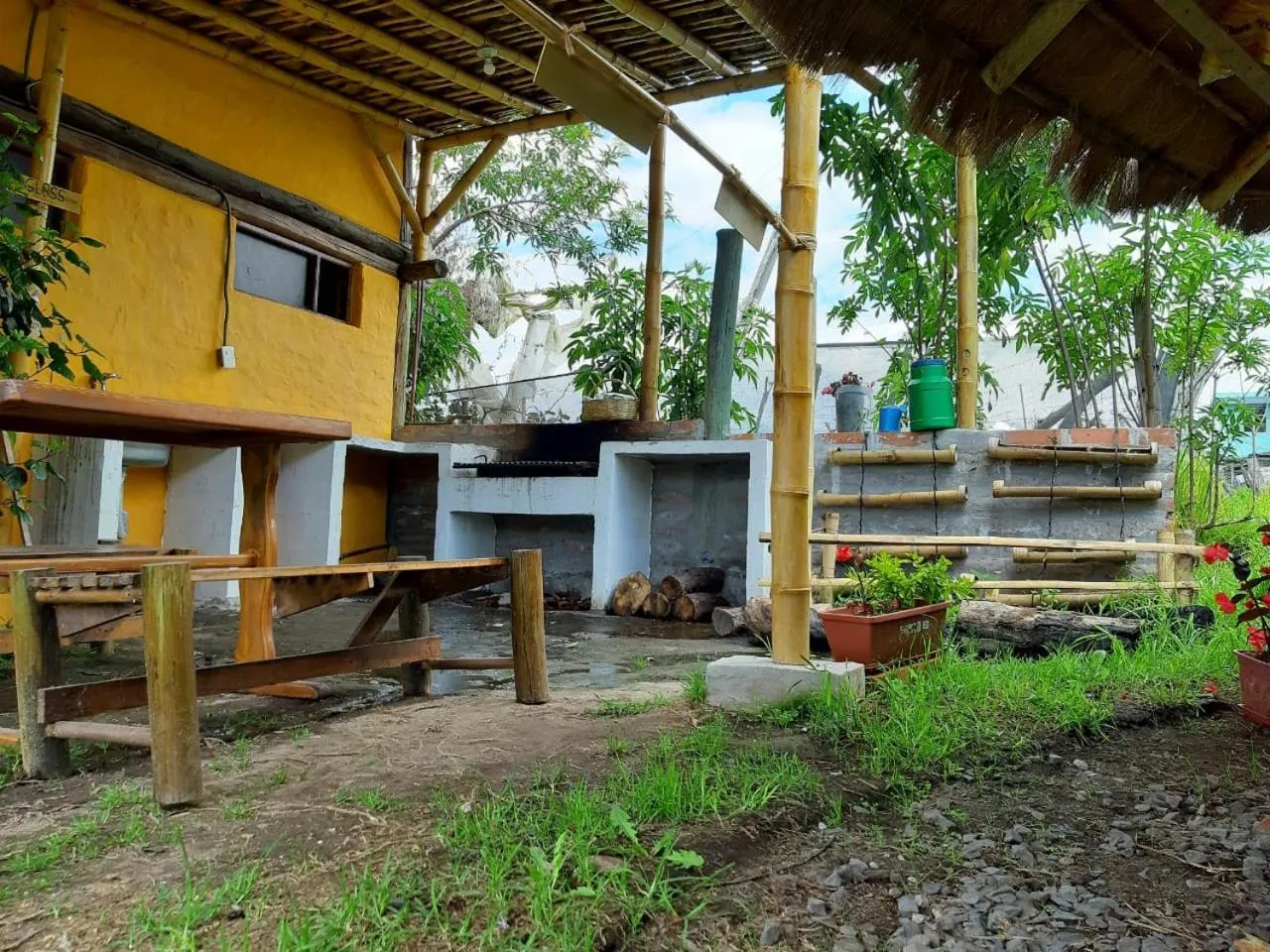 BBQ facilities in Hostería Colibri Aeropuerto