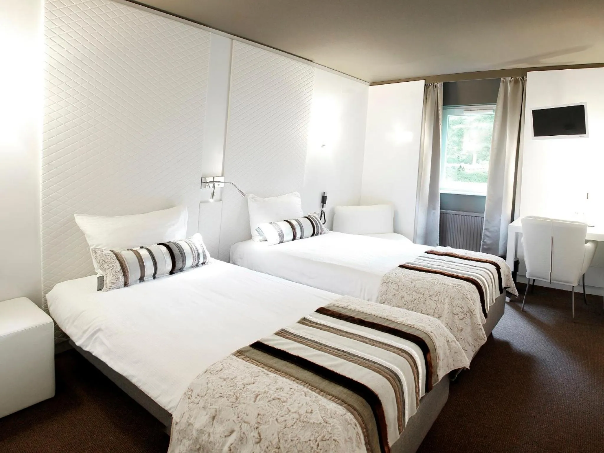 Photo of the whole room, Bed in Hotel Woudschoten