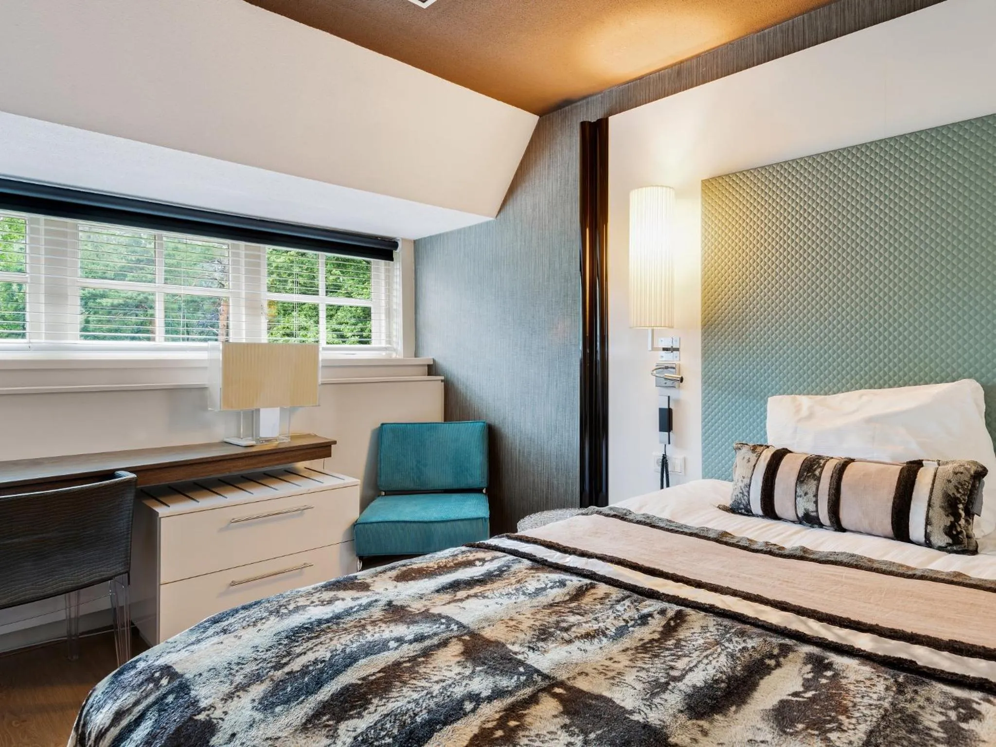 Photo of the whole room, Bed in Hotel Woudschoten