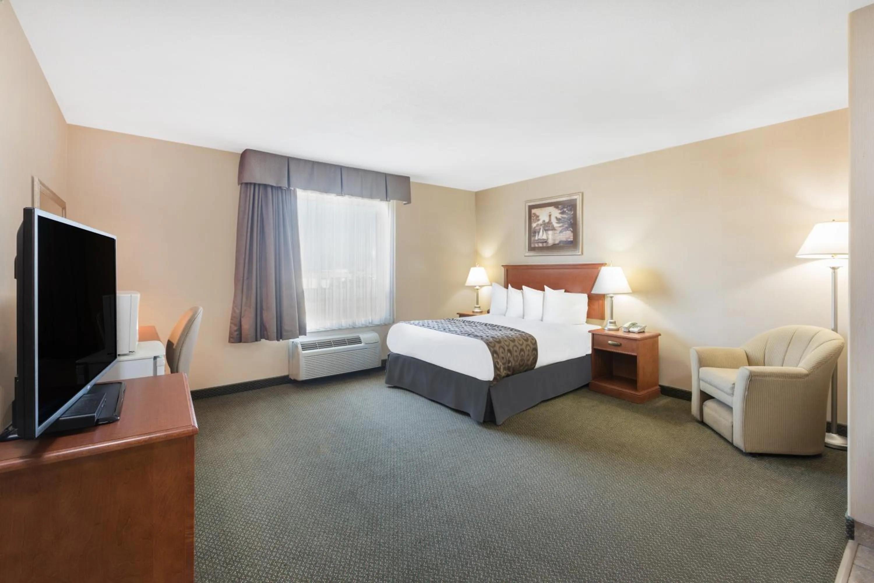 Bed in Ramada by Wyndham Clairmont/Grande Prairie