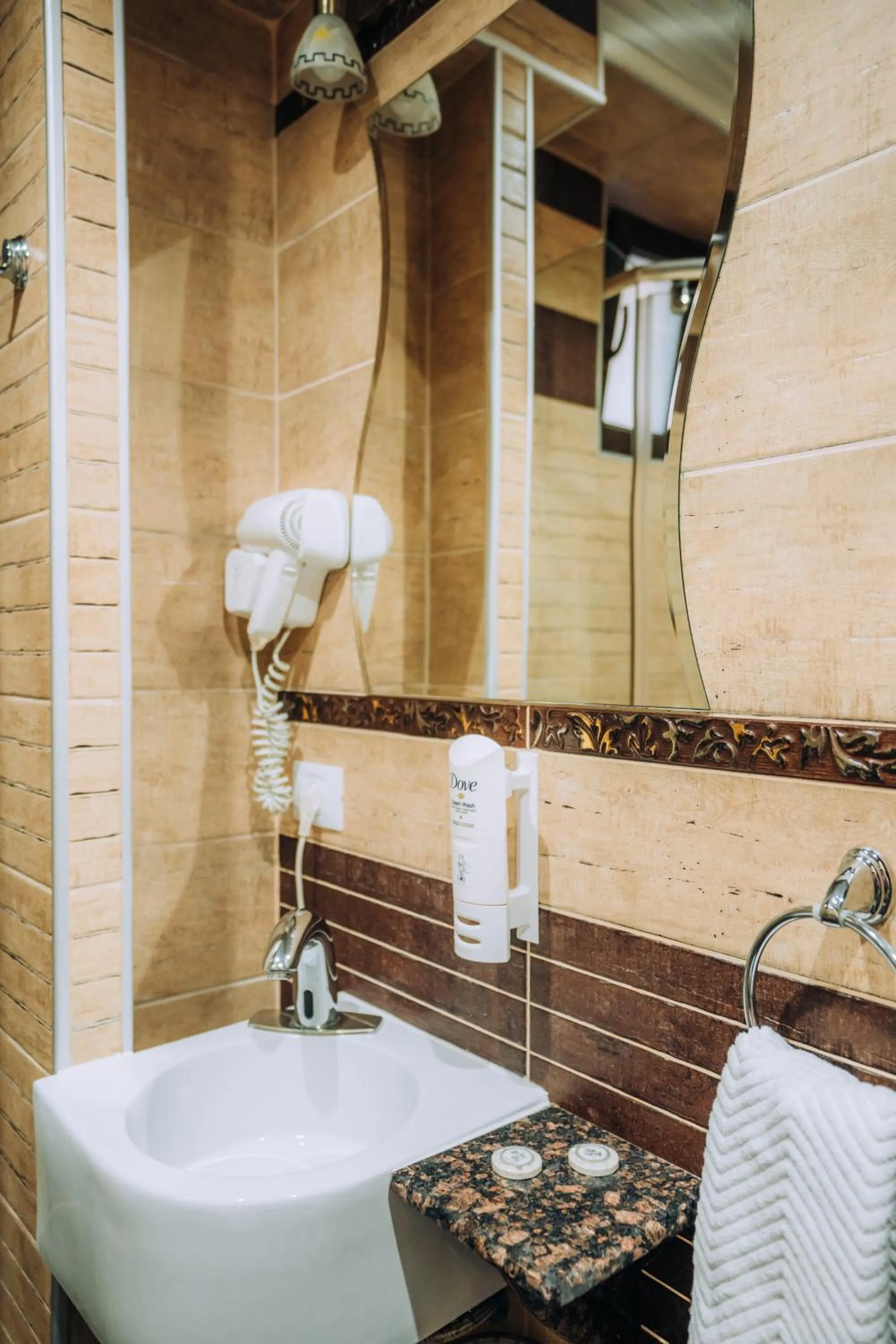 Bathroom in Villa Sara Lake View