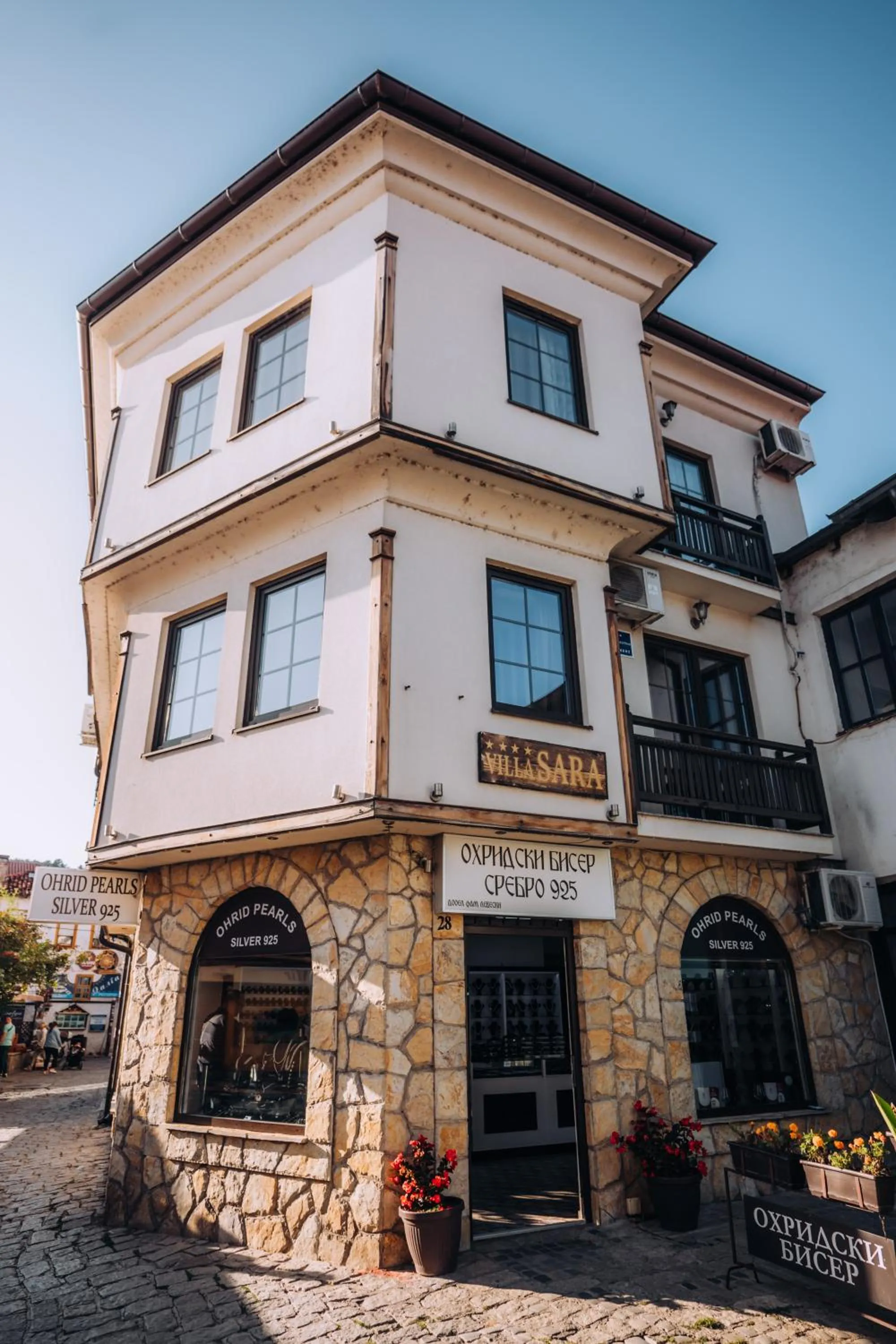 Property building in Villa Sara Lake View