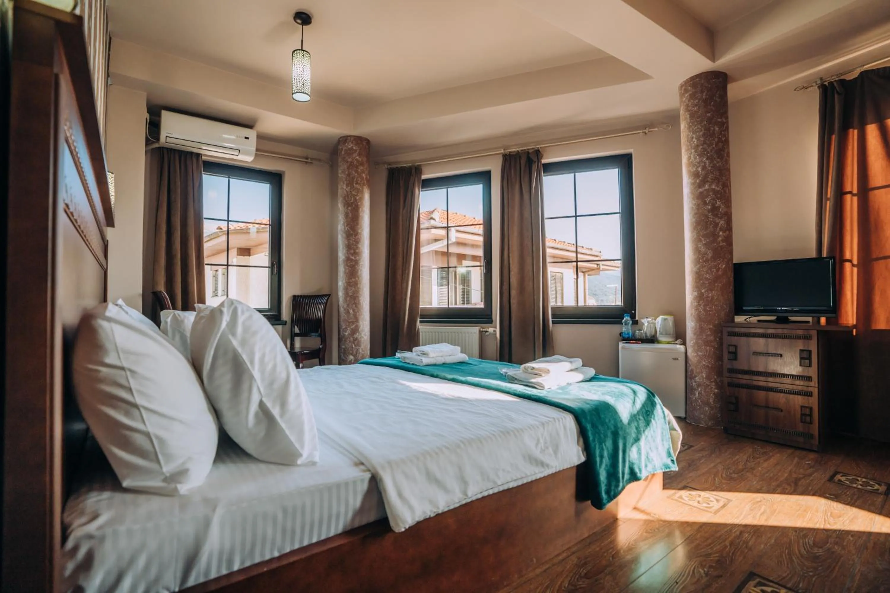 Bed in Villa Sara Lake View