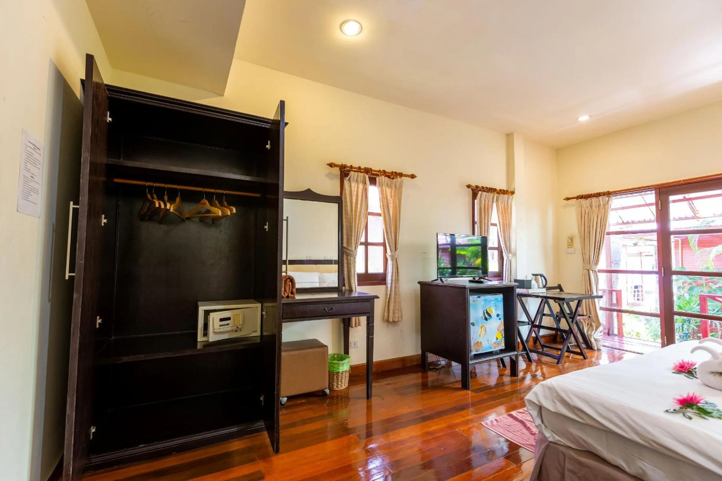 Bed in Chaweng Bliss Bungalow