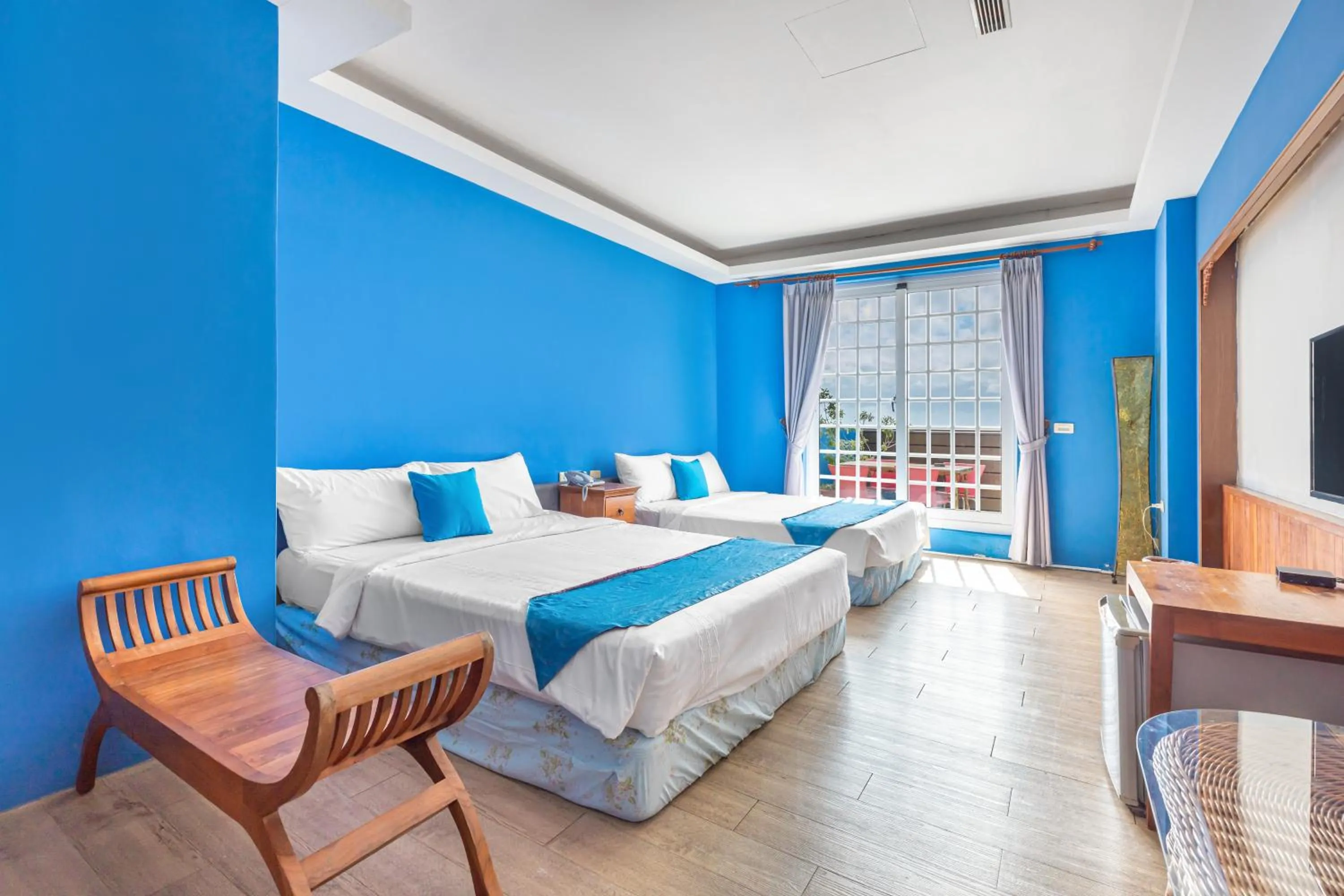 Photo of the whole room in Golden Ocean Azure Hotel