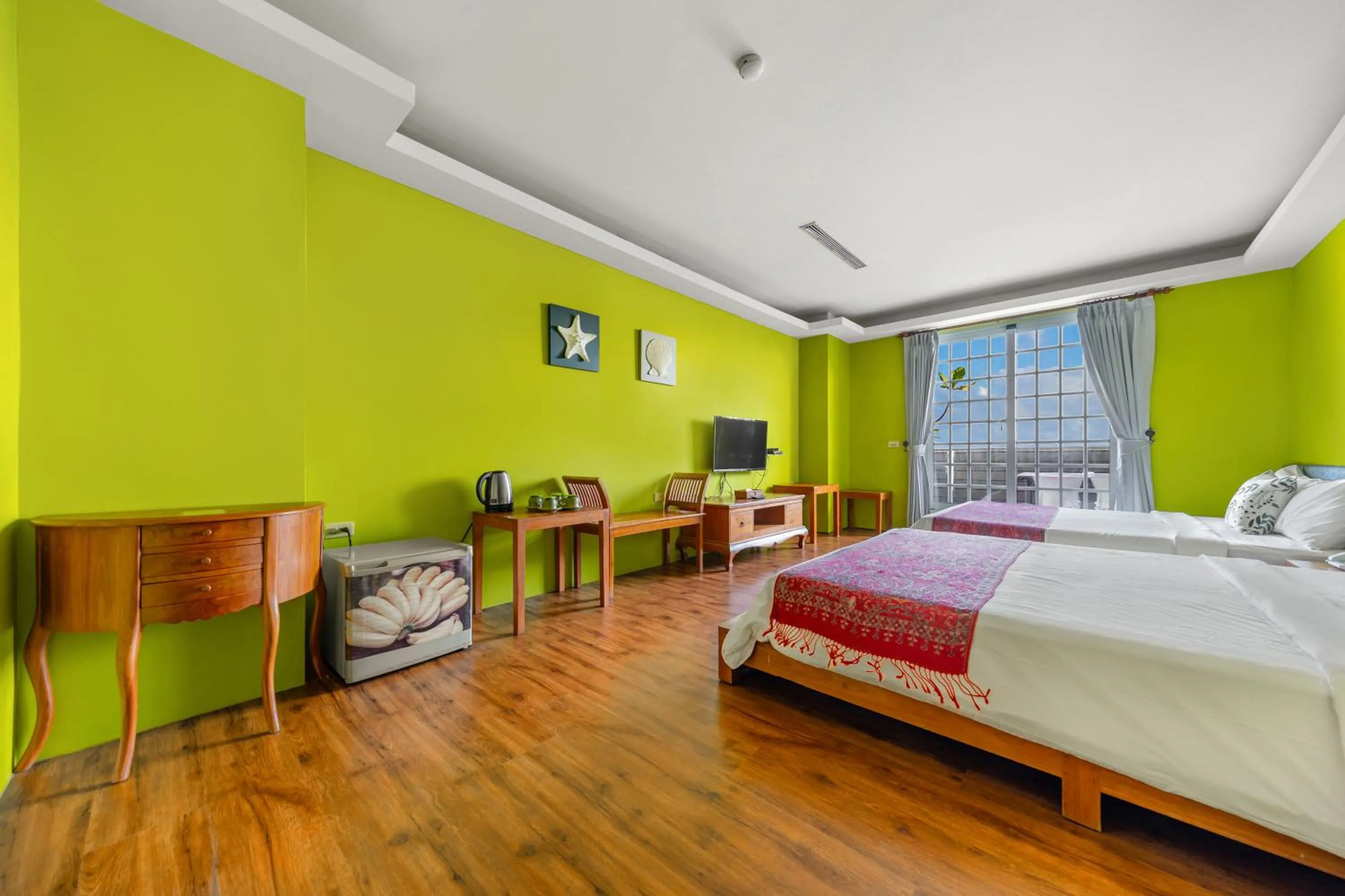 Photo of the whole room in Golden Ocean Azure Hotel