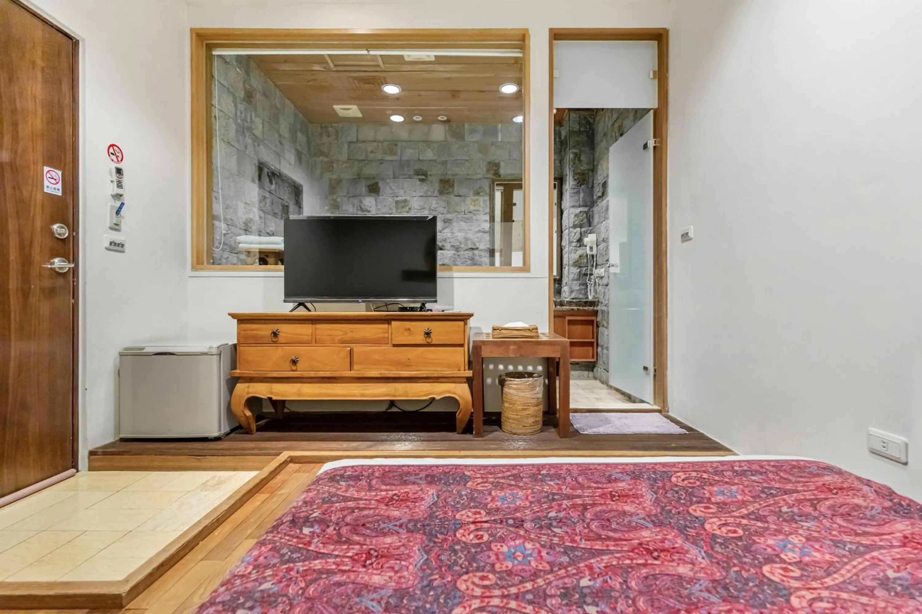 Photo of the whole room in Golden Ocean Azure Hotel